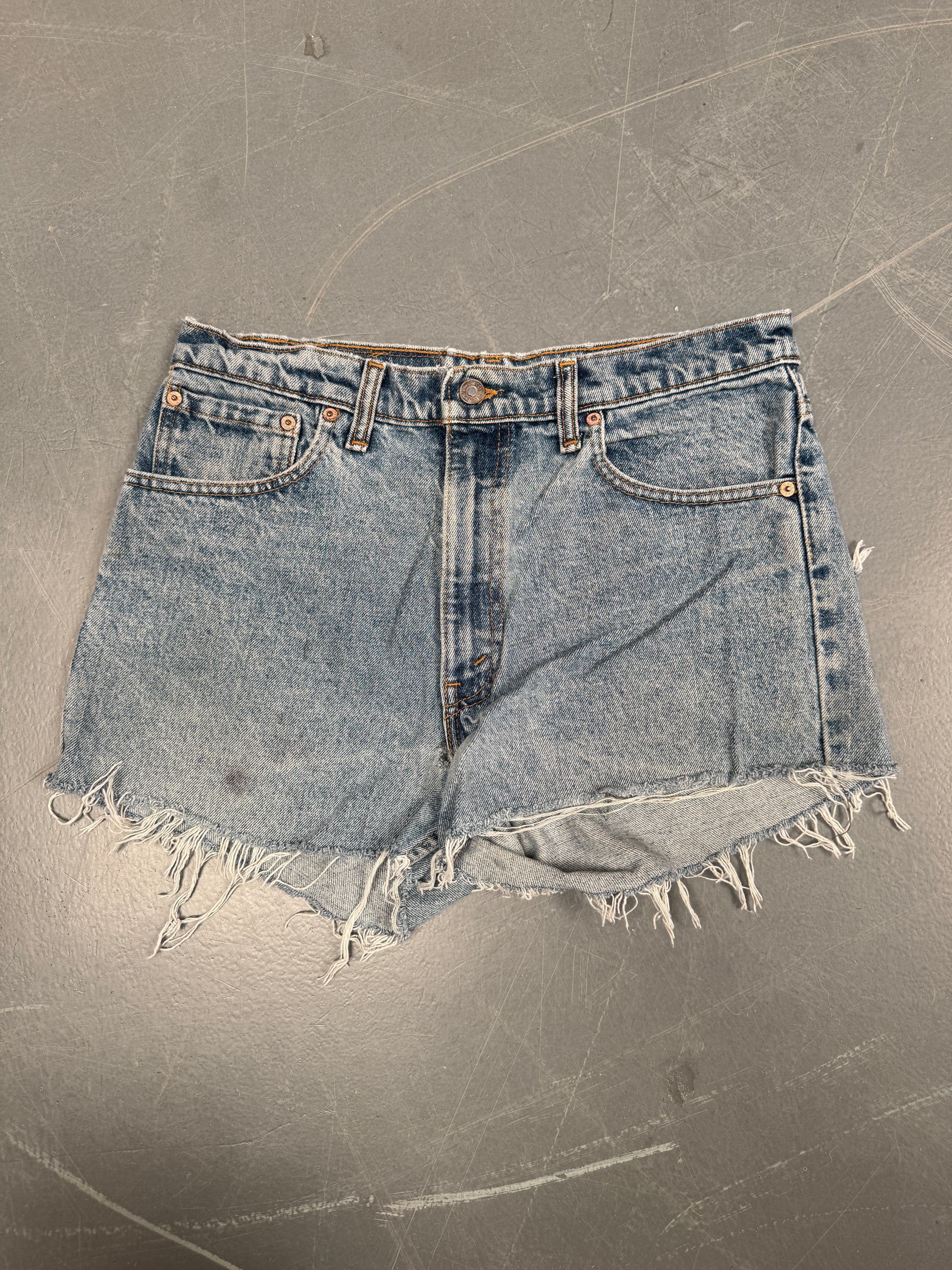 Vintage Ladies Levis Cut Off Denim Shorts - 90s Made - W 32 - SH20