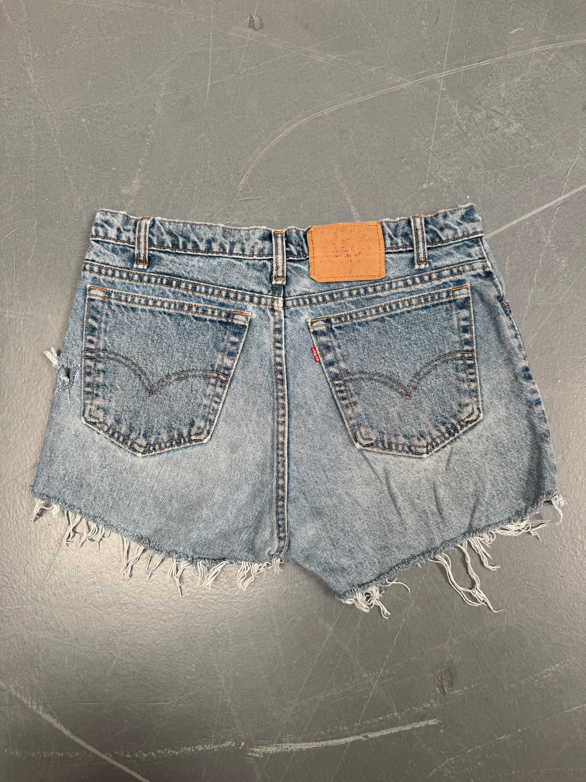 Vintage Ladies Levis Cut Off Denim Shorts - 90s Made - W 32 - SH20