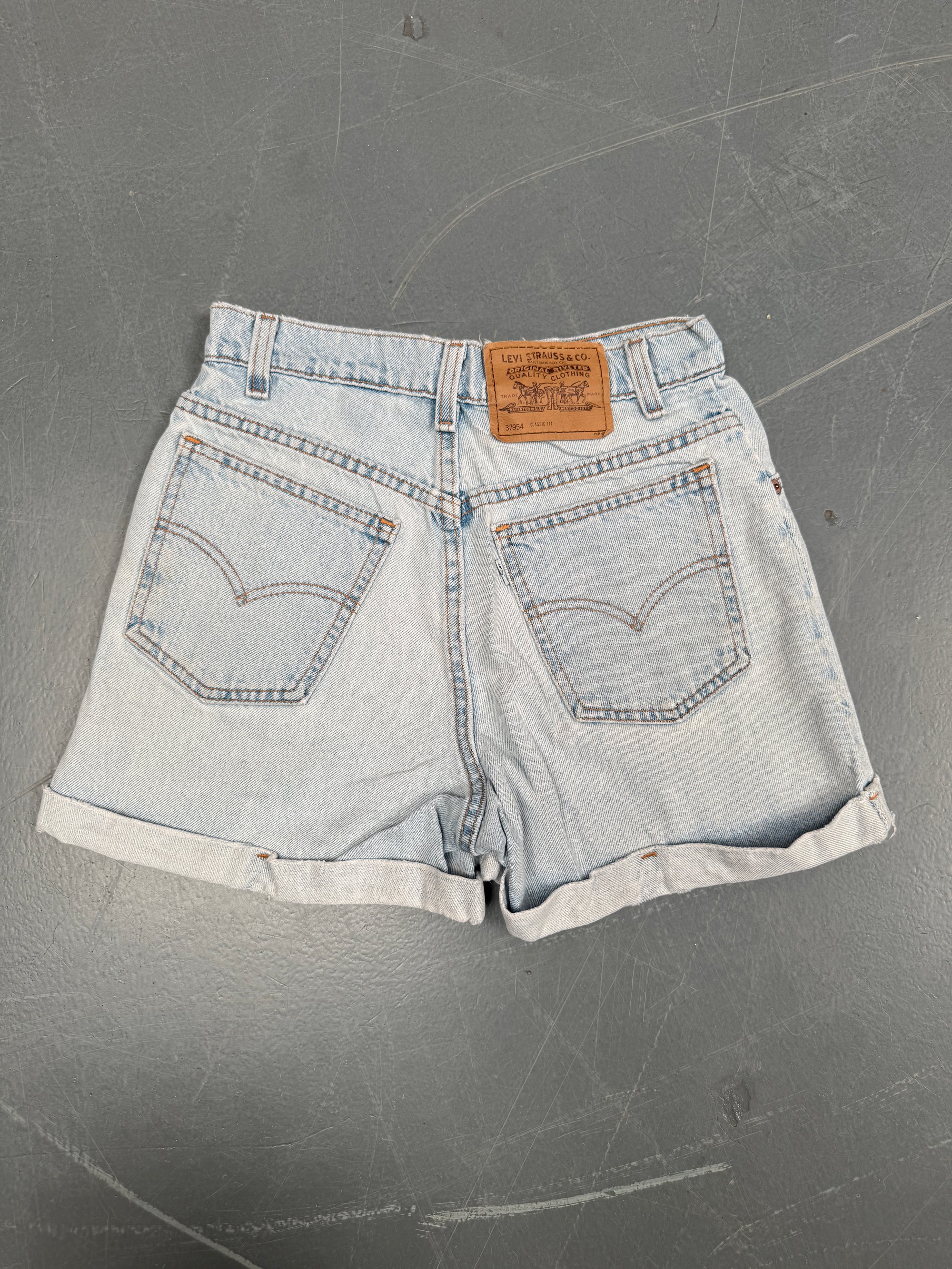 Vintage Ladies Levis Cut Off Denim Shorts - 90s Made - W 25 - SH30