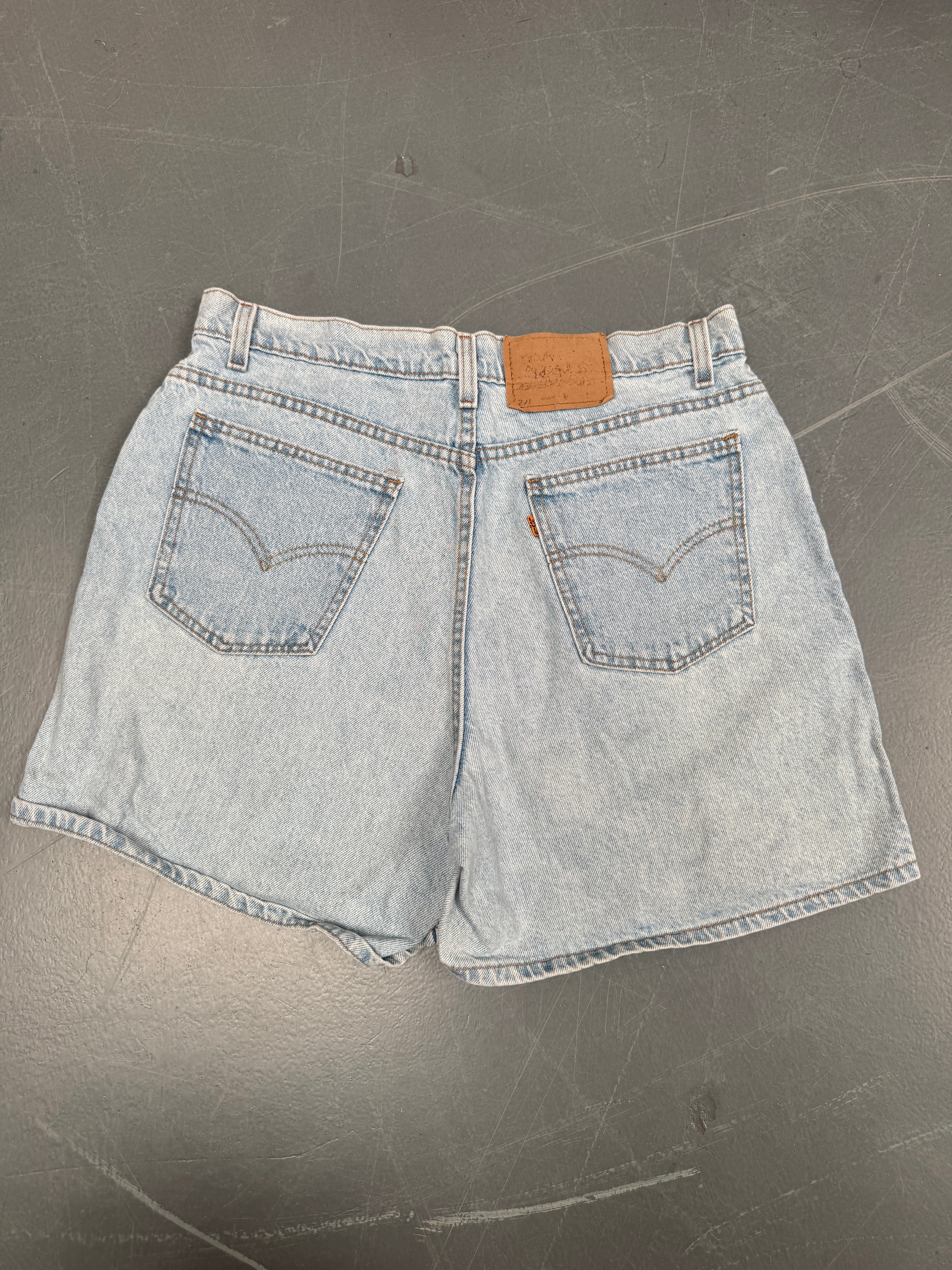 Vintage Ladies Levis Cut Off Denim Shorts - 90s Made - W 32 - SH31