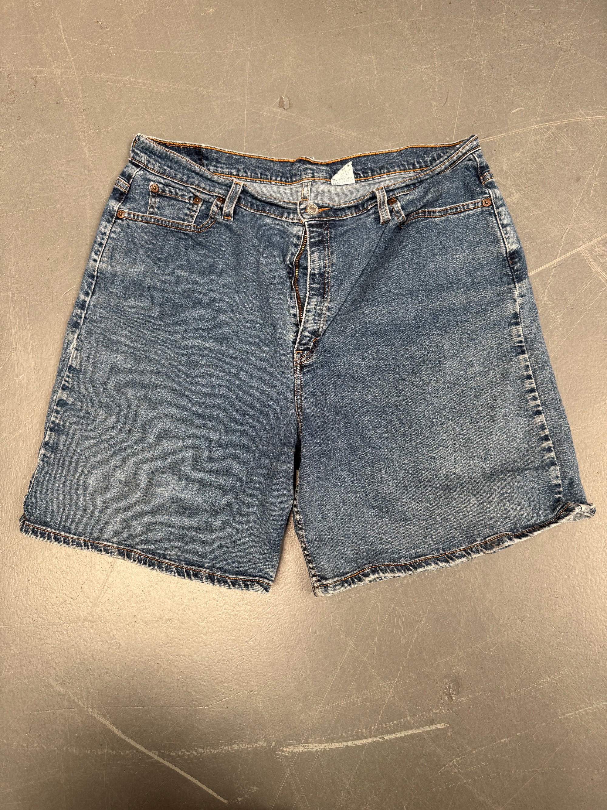 Vintage Ladies Levis Cut Off Denim Shorts - 90s Made - W 34 - SH37