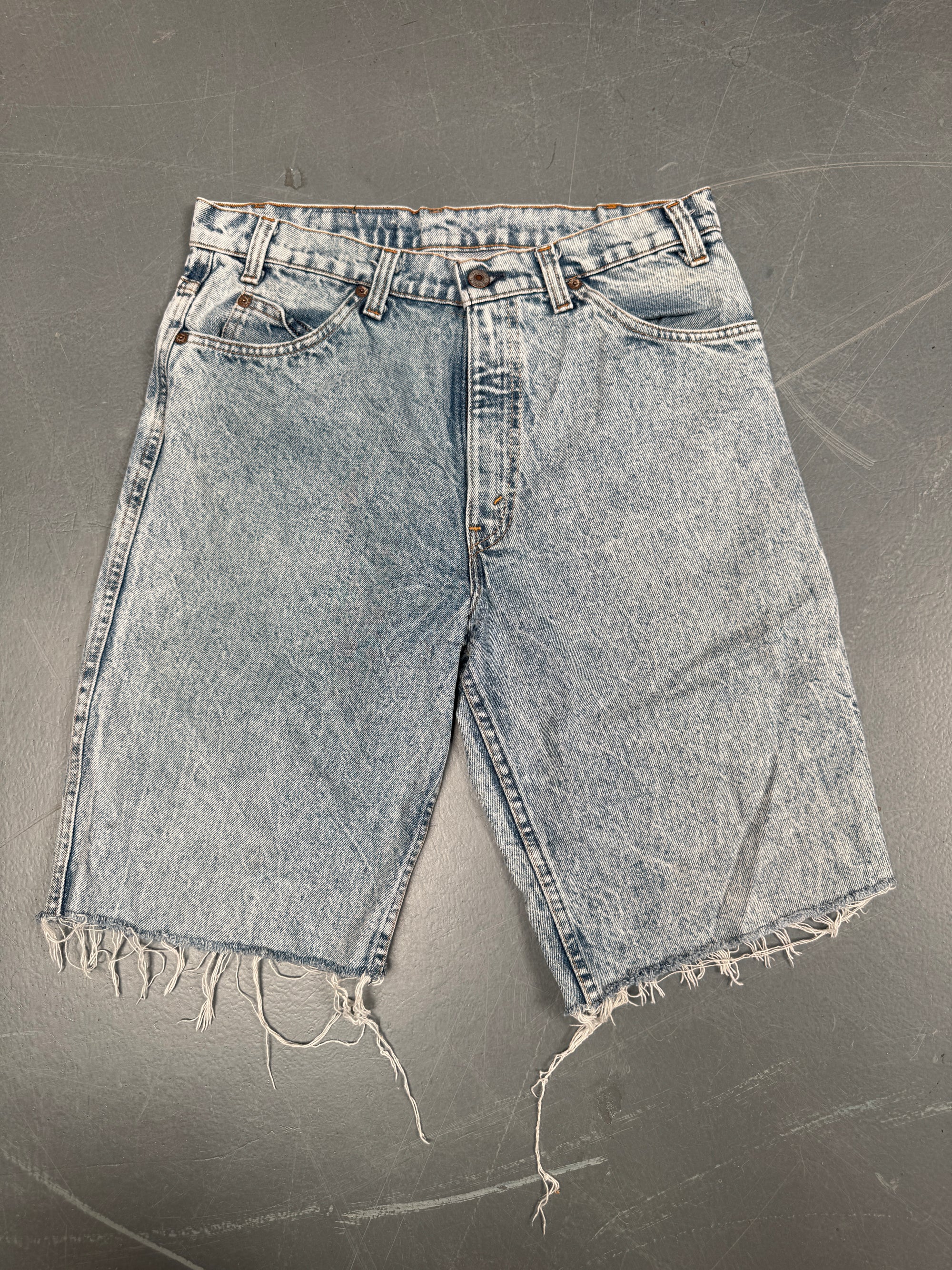 Vintage Ladies Levis Cut Off Denim Shorts - 90s Made - W 32 - SH41
