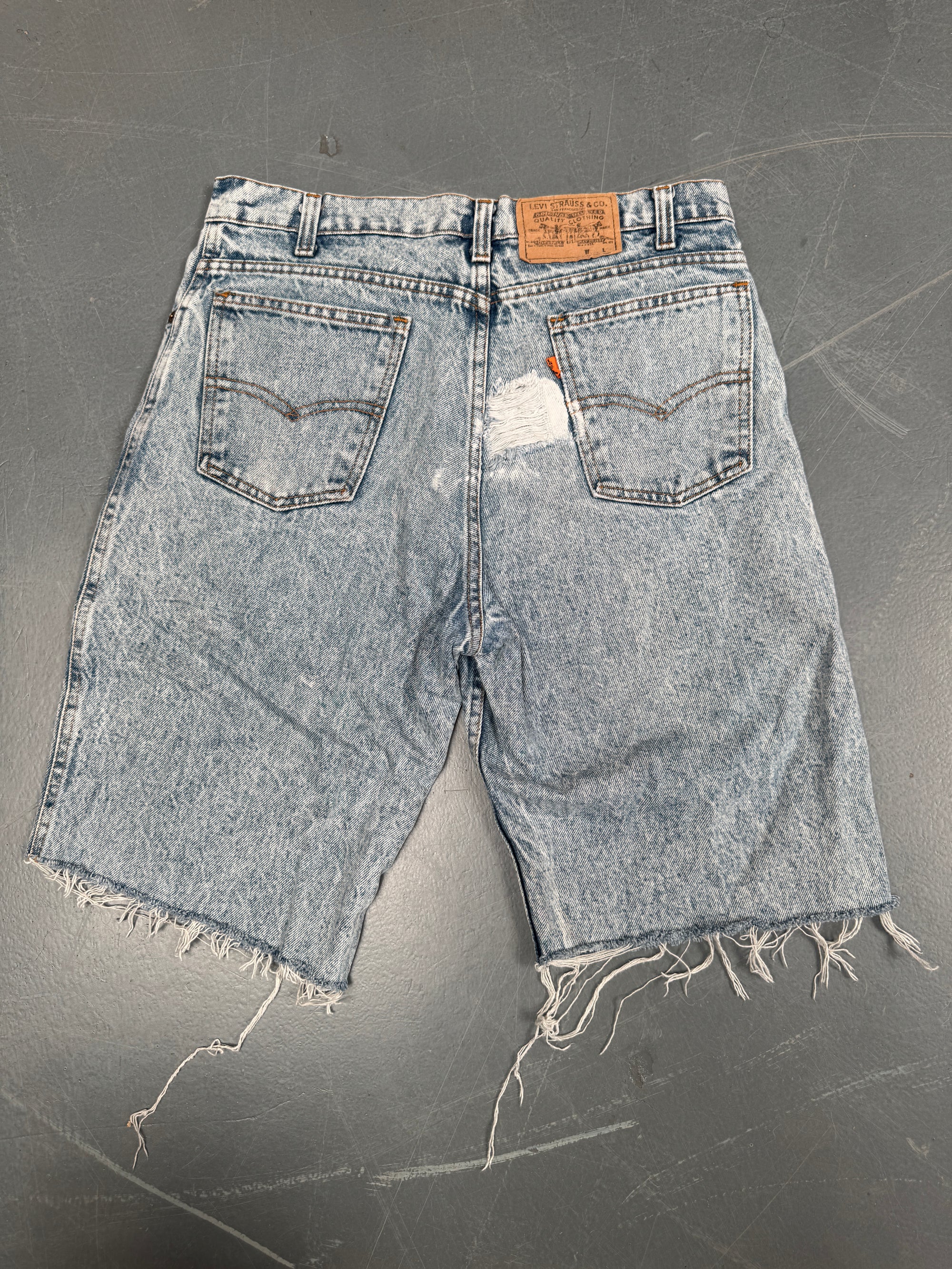 Vintage Ladies Levis Cut Off Denim Shorts - 90s Made - W 32 - SH41