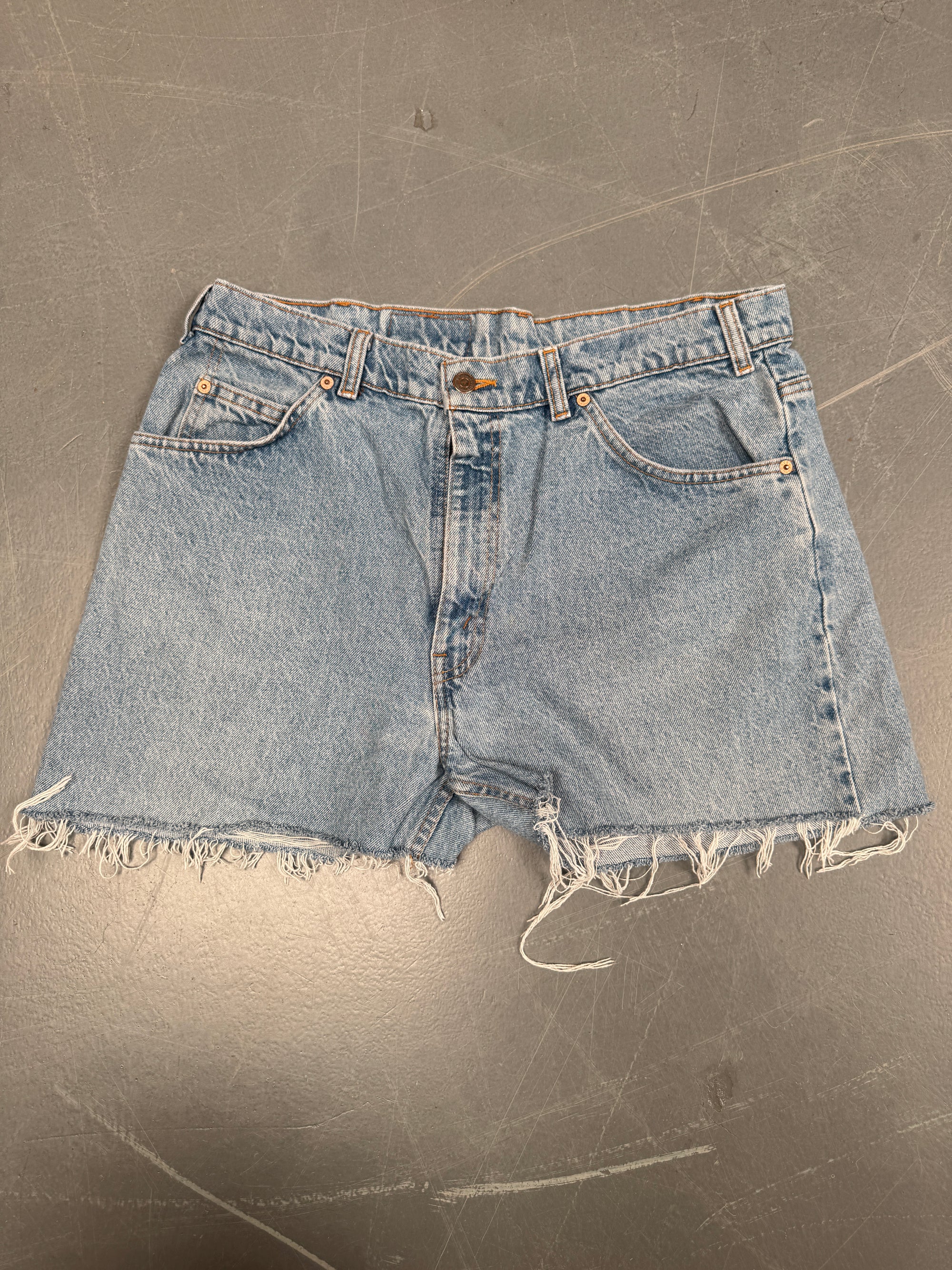Vintage Ladies Levis Cut Off Denim Shorts - 90s Made - W 34 - SH42