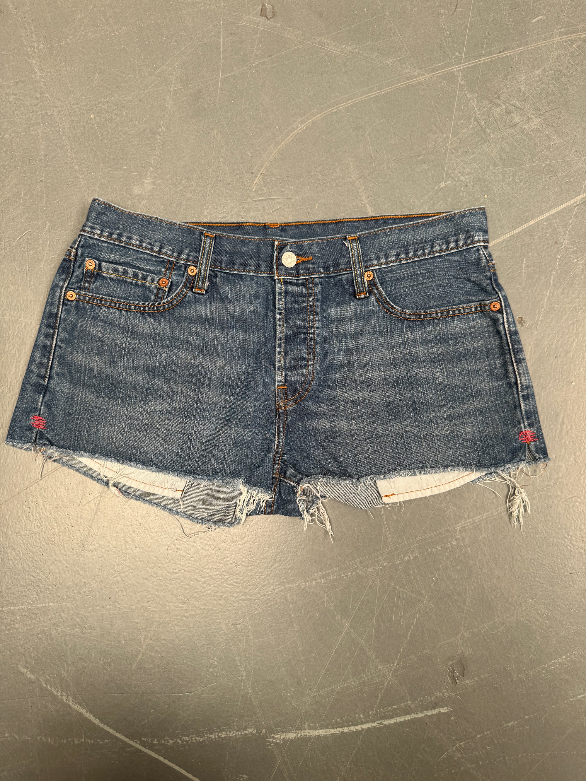 Vintage Ladies Levis Cut Off Denim Shorts - 90s Made - W 32 - SH43