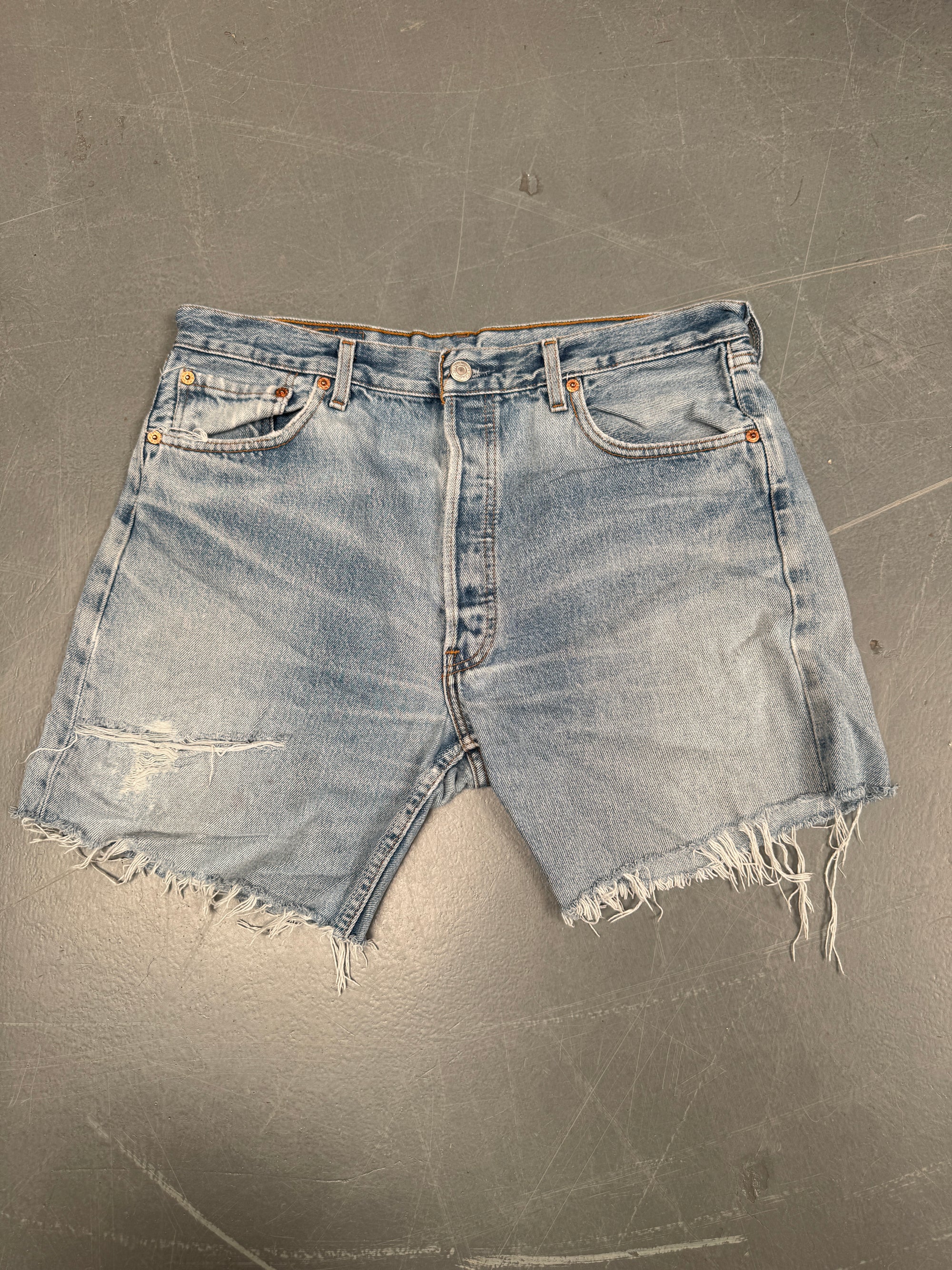 Vintage Ladies Levis Cut Off Denim Shorts - 90s Made - W 34 - SH48