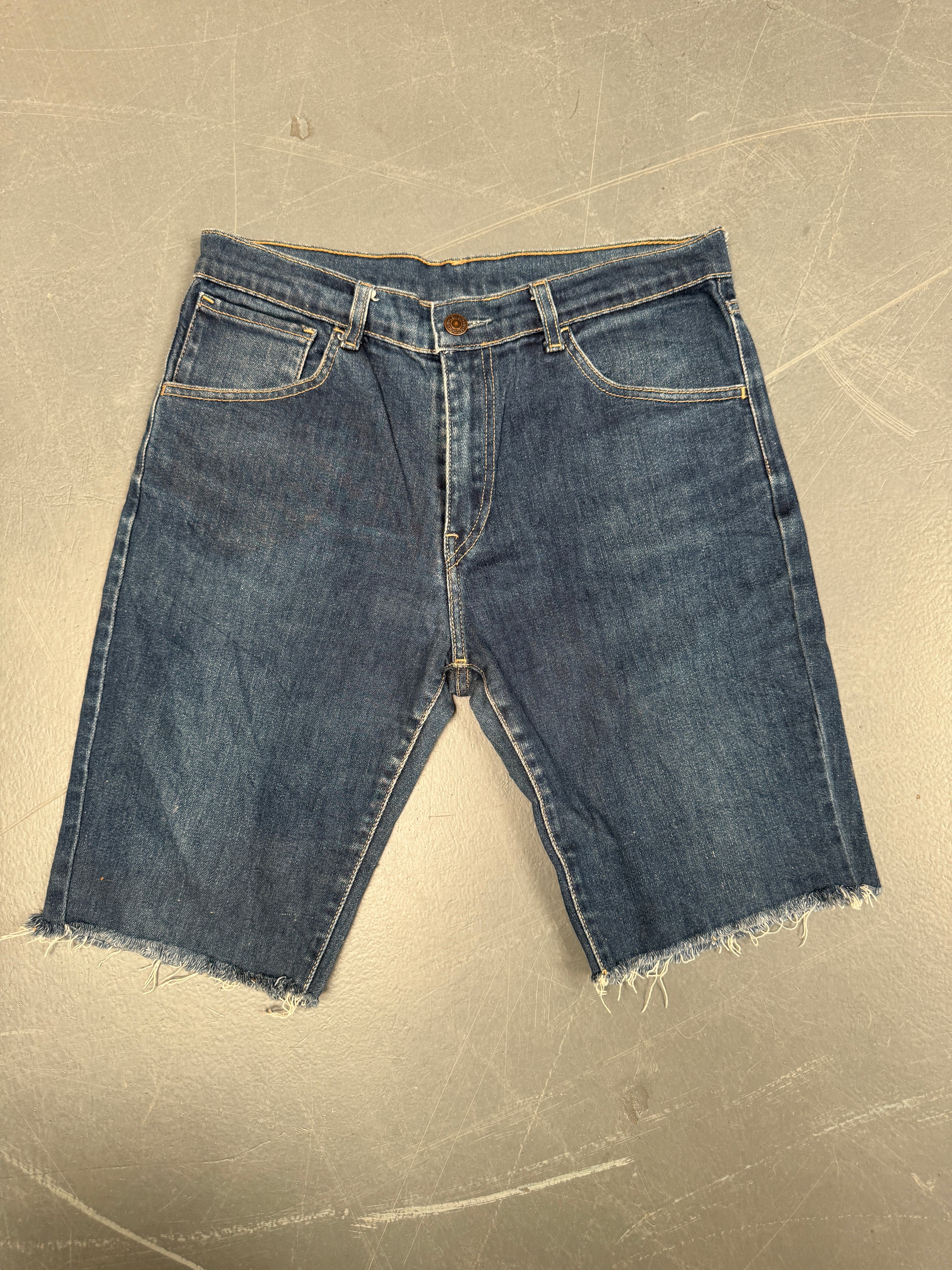 Vintage Ladies Levis Cut Off Denim Shorts - 90s Made - W 30 - SH56