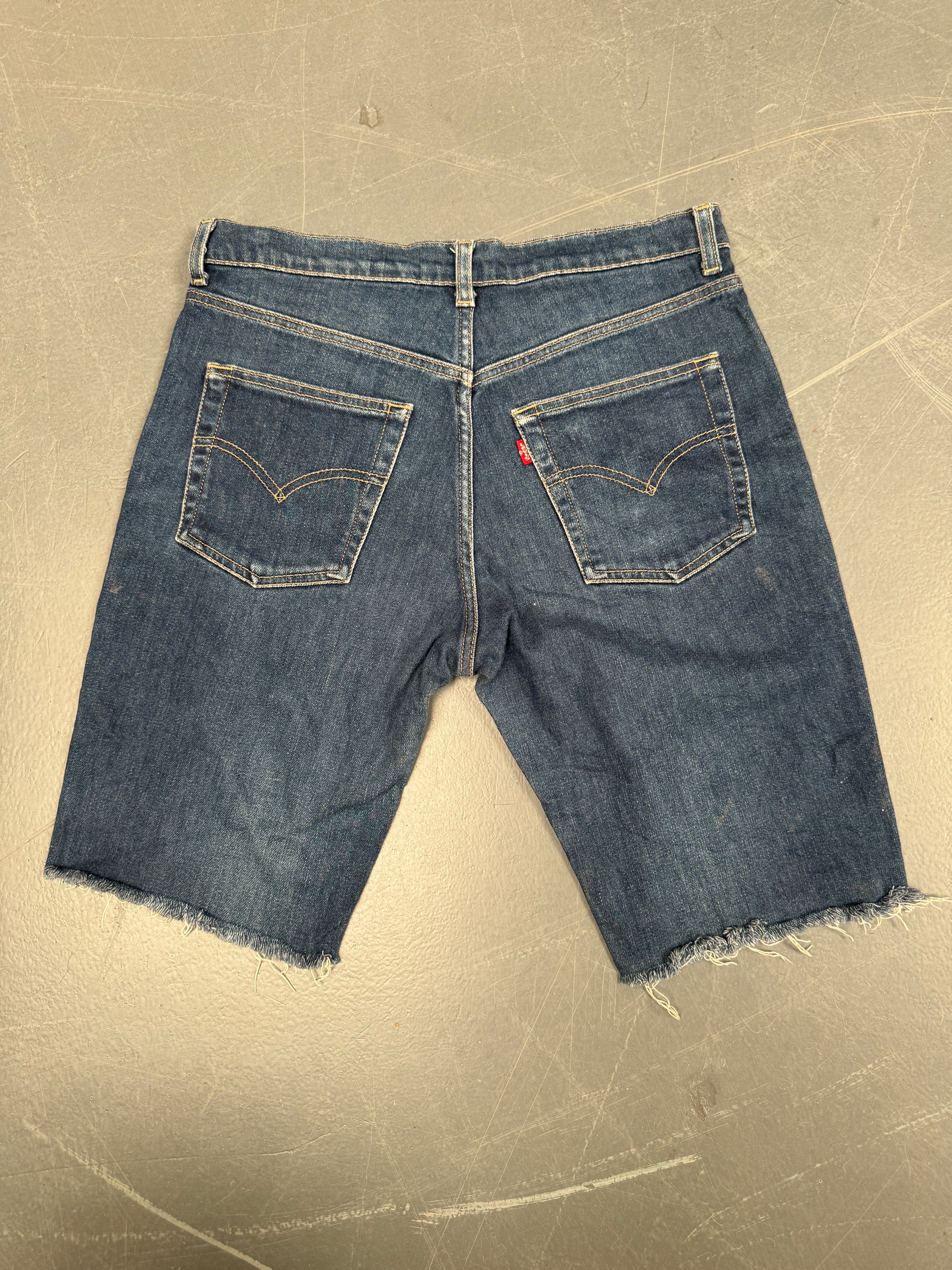 Vintage Ladies Levis Cut Off Denim Shorts - 90s Made - W 30 - SH56