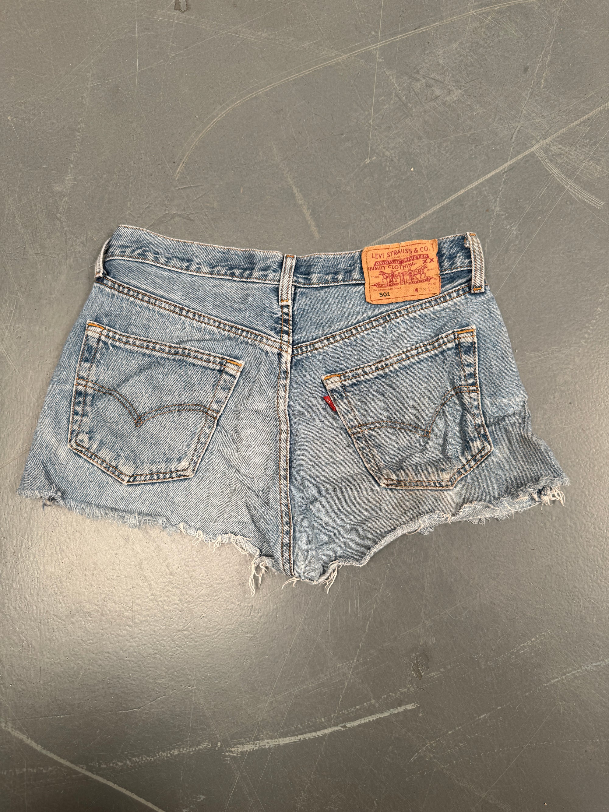 Vintage Ladies Levis Cut Off Denim Shorts - 90s Made - W 28 - SH59