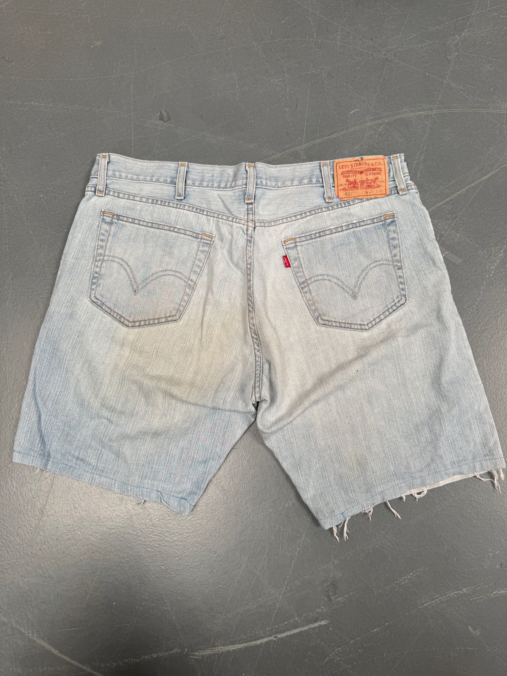 Vintage Ladies Levis Cut Off Denim Shorts - 90s Made - W 38 - SH065