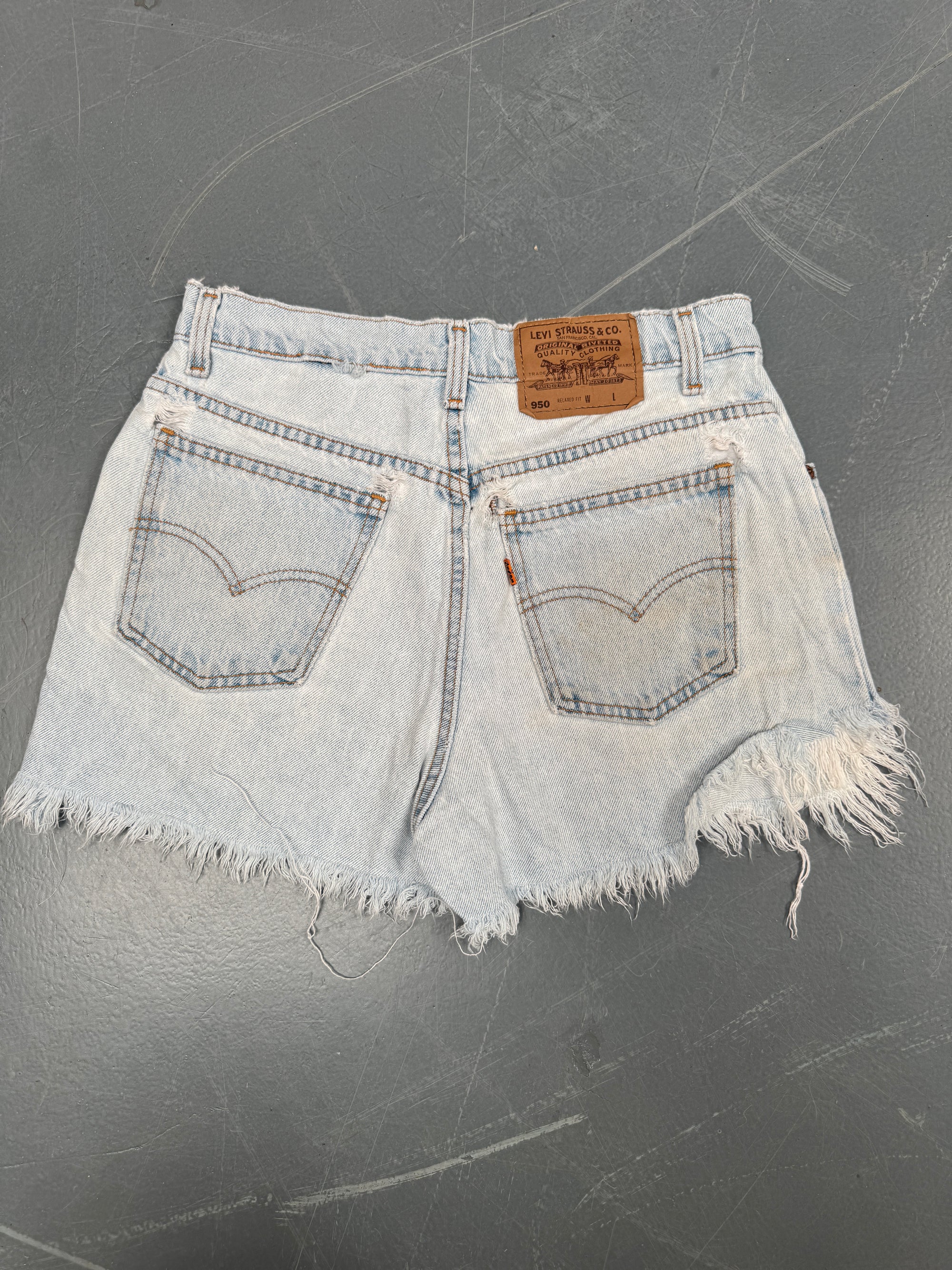 Vintage Ladies Levis Cut Off Denim Shorts - 90s Made - W 28 - SH069