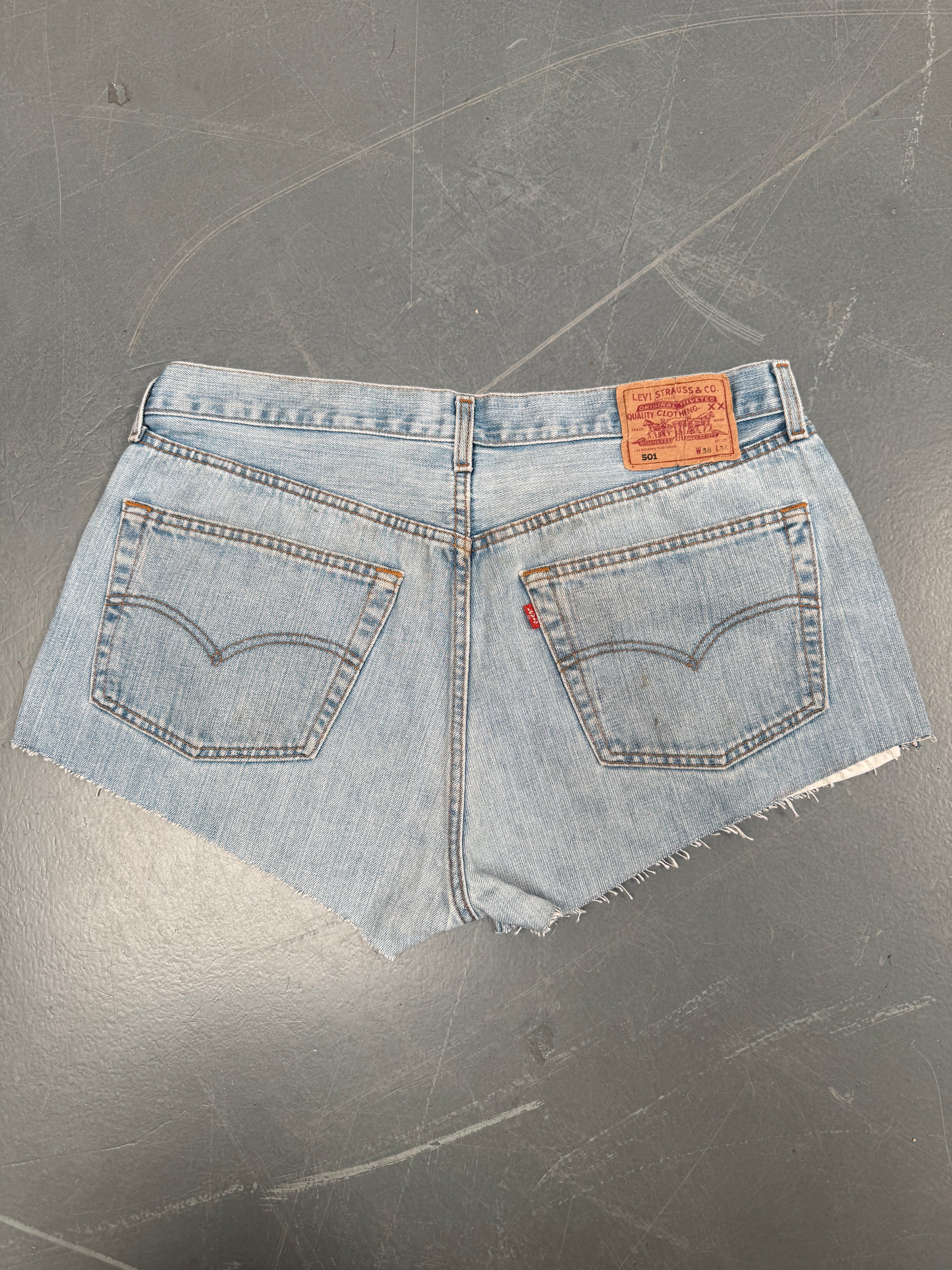 Vintage Ladies Levis Cut Off Denim Shorts - 90s Made - W 34 - SH072