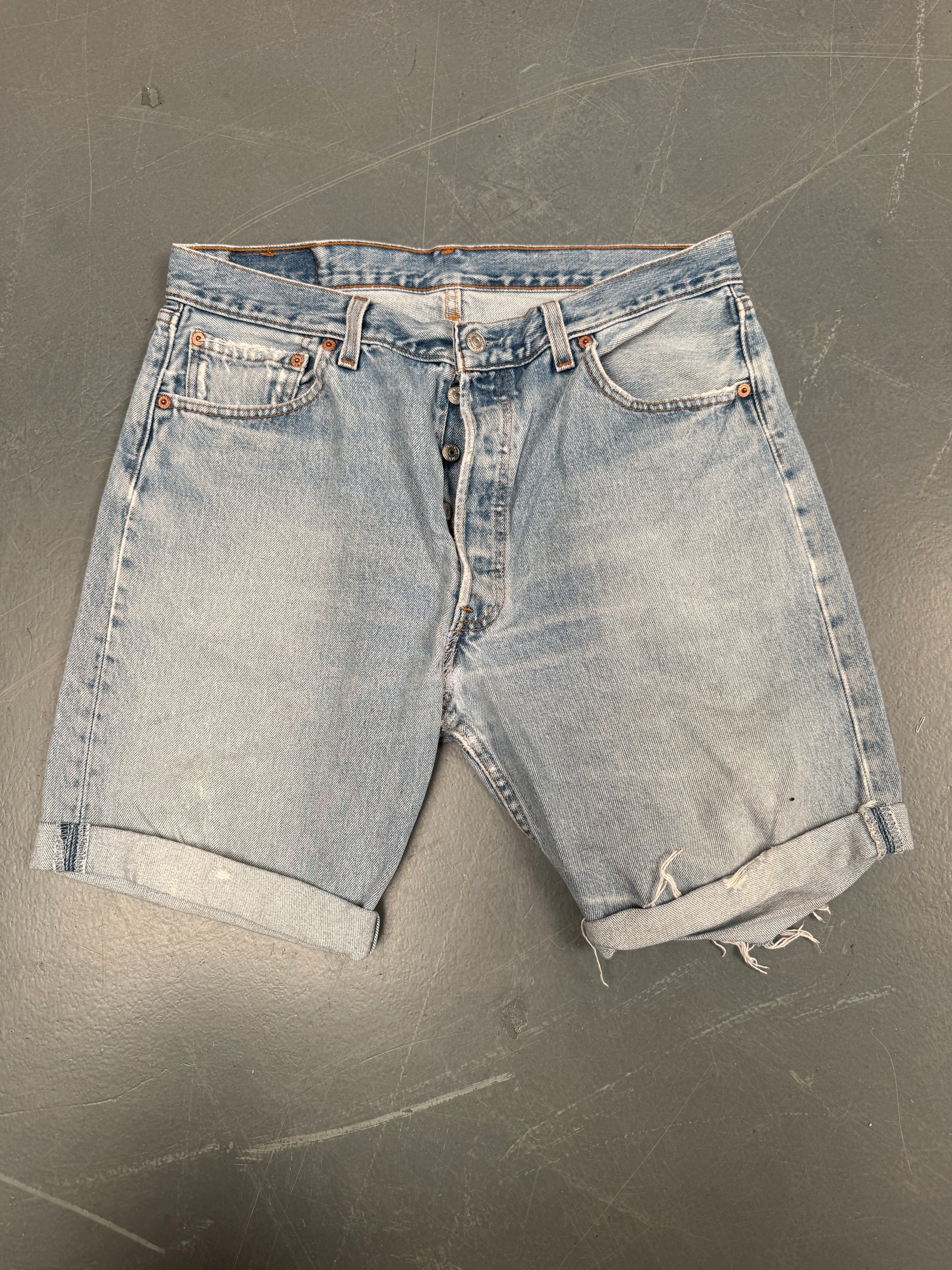 Vintage Ladies Levis Cut Off Denim Shorts - 90s Made - W 32 - SH076