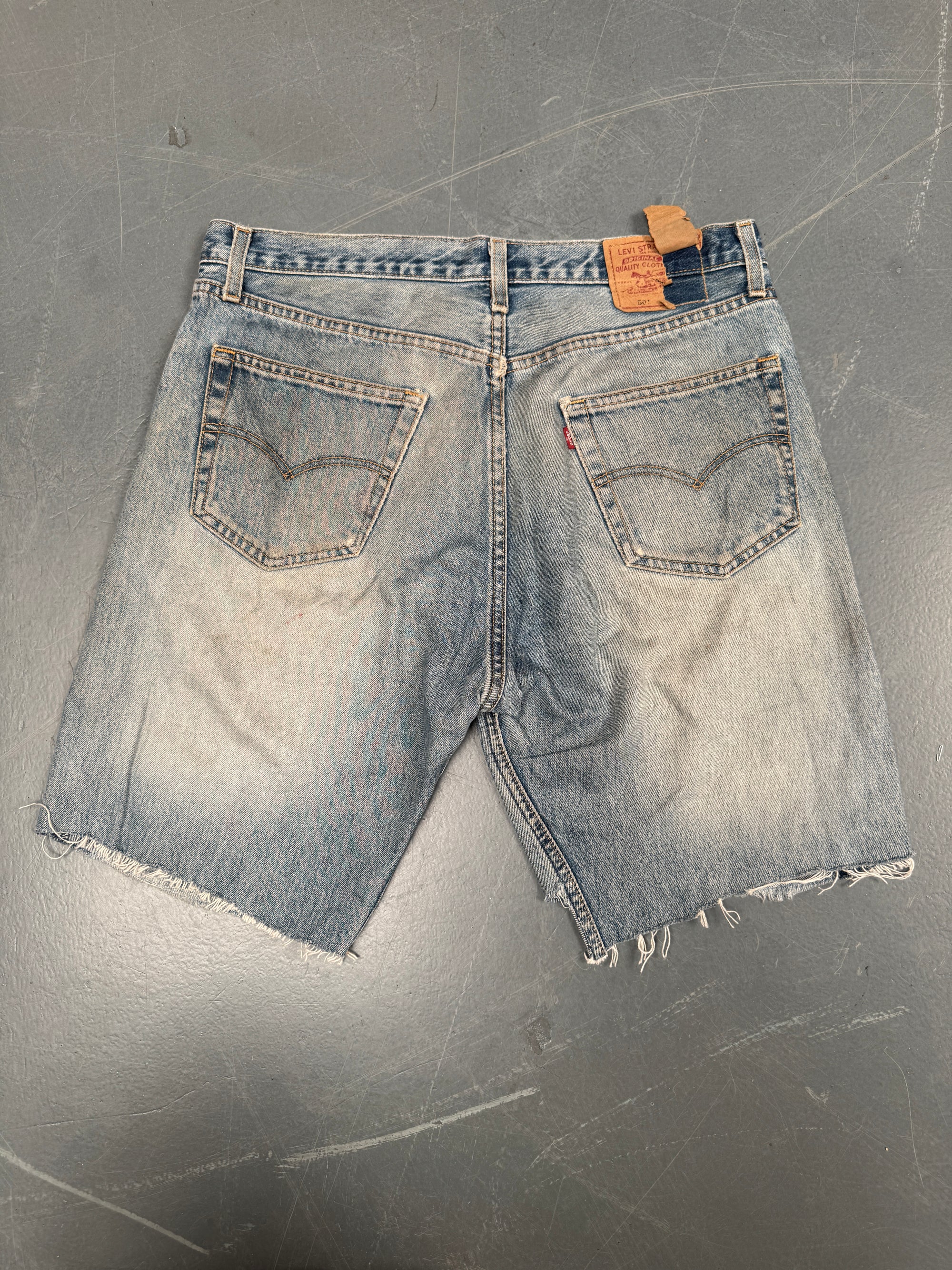 Vintage Ladies Levis Cut Off Denim Shorts - 90s Made - W 34 - SH082