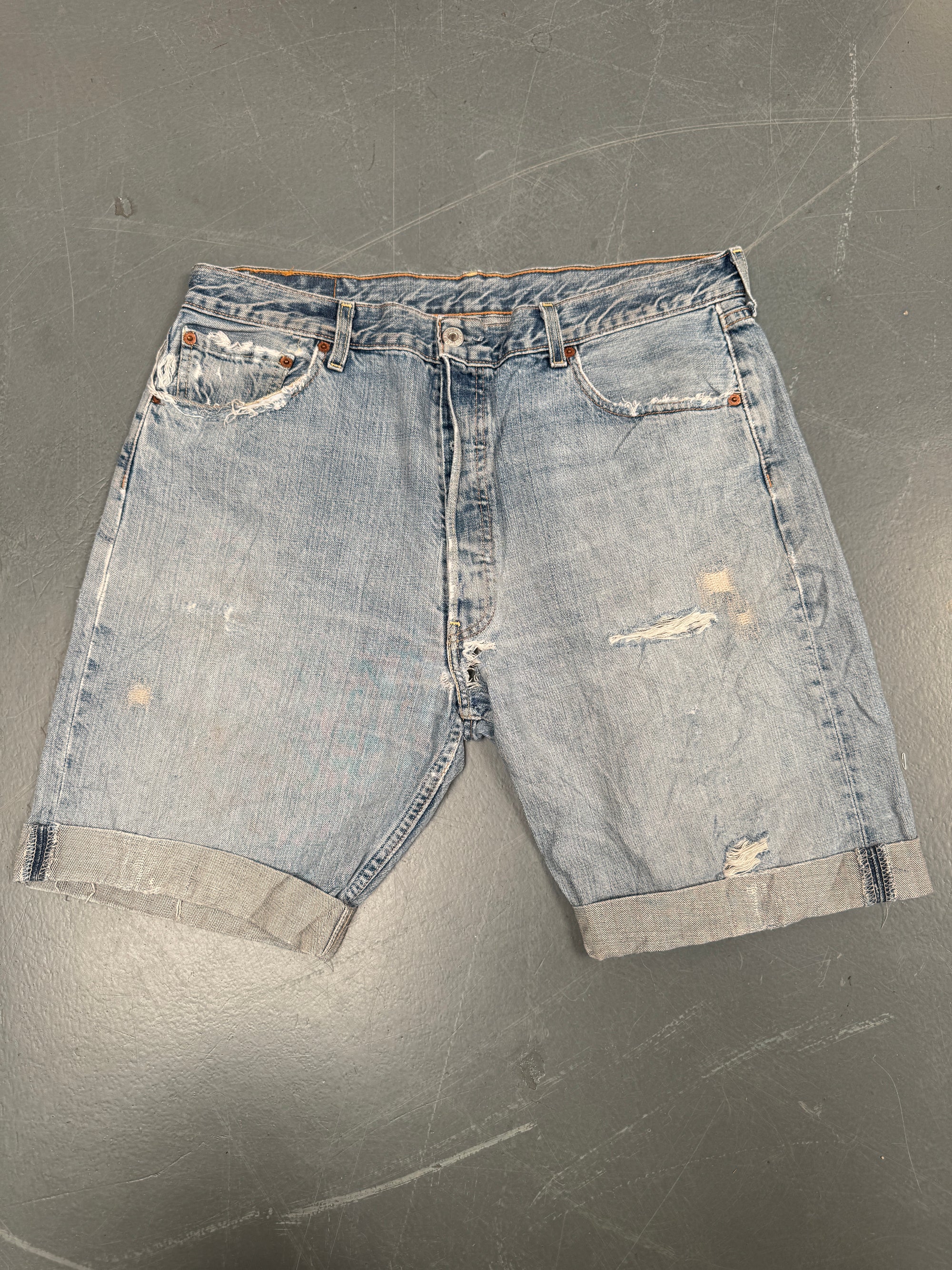 Vintage Ladies Levis Cut Off Denim Shorts - 90s Made - W 34 - SH089