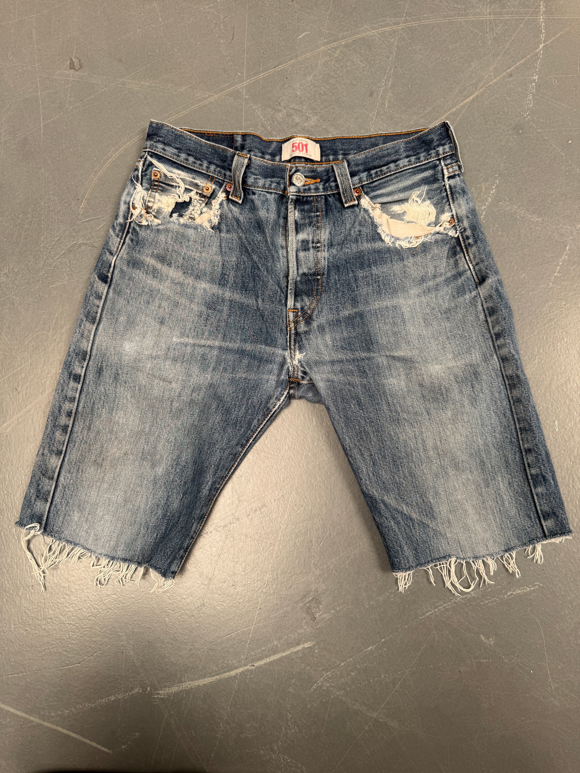 Vintage Ladies Levis Cut Off Denim Shorts - 90s Made - W 30 - SH090
