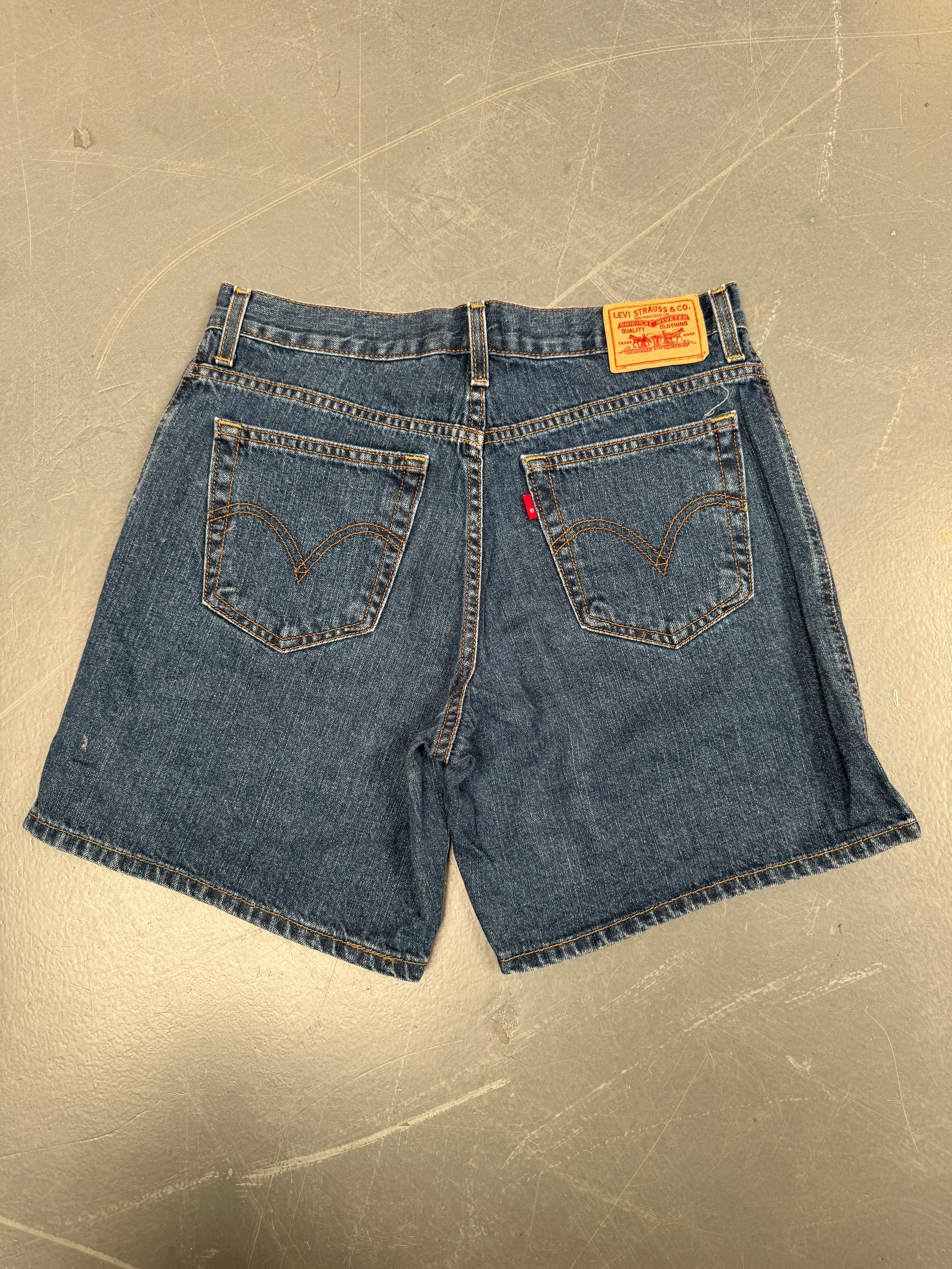 Vintage Ladies Levis Cut Off Denim Shorts - 90s Made - W 31 - SH091