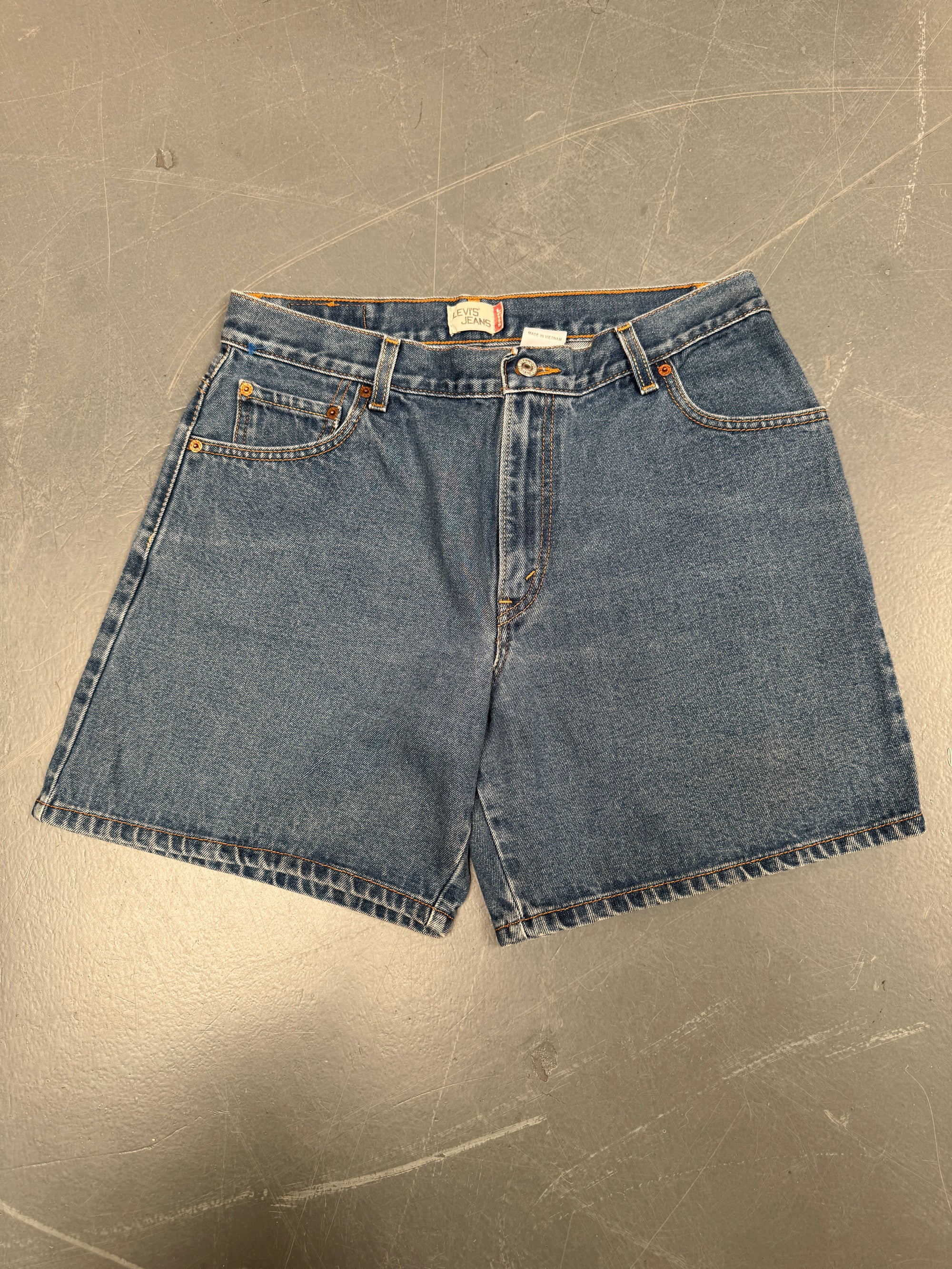 Vintage Ladies Levis Cut Off Denim Shorts - 90s Made - W 32 - SH092