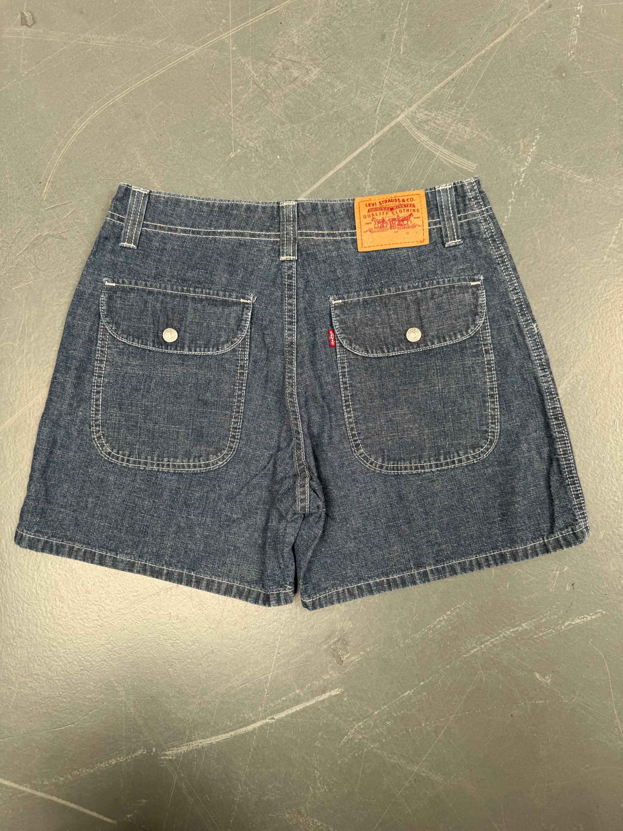 Vintage Ladies Levis Cut Off Denim Shorts - 90s Made - W 30 - SH093