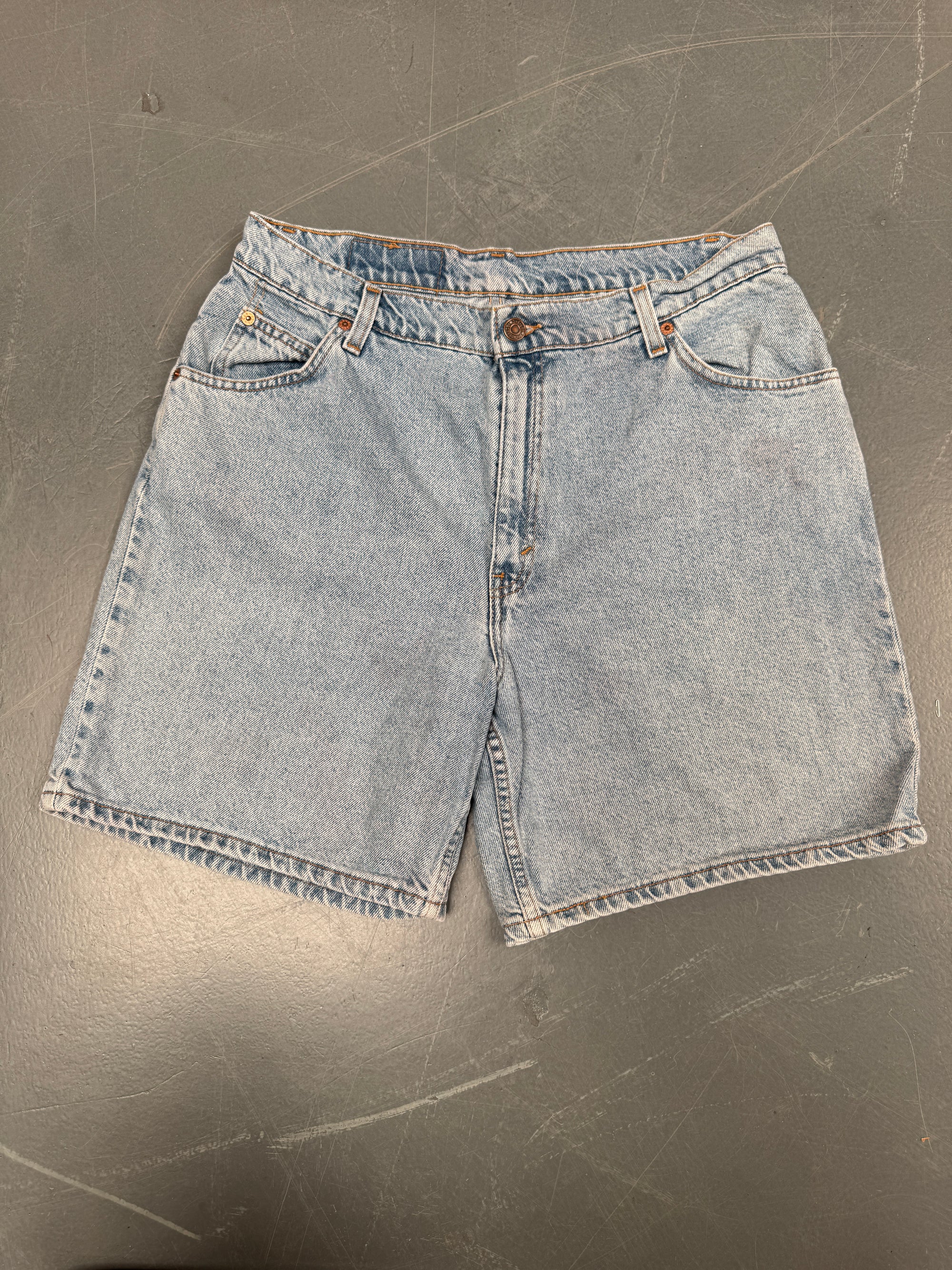 Vintage Ladies Levis Cut Off Denim Shorts - 90s Made - W 31 - SH095