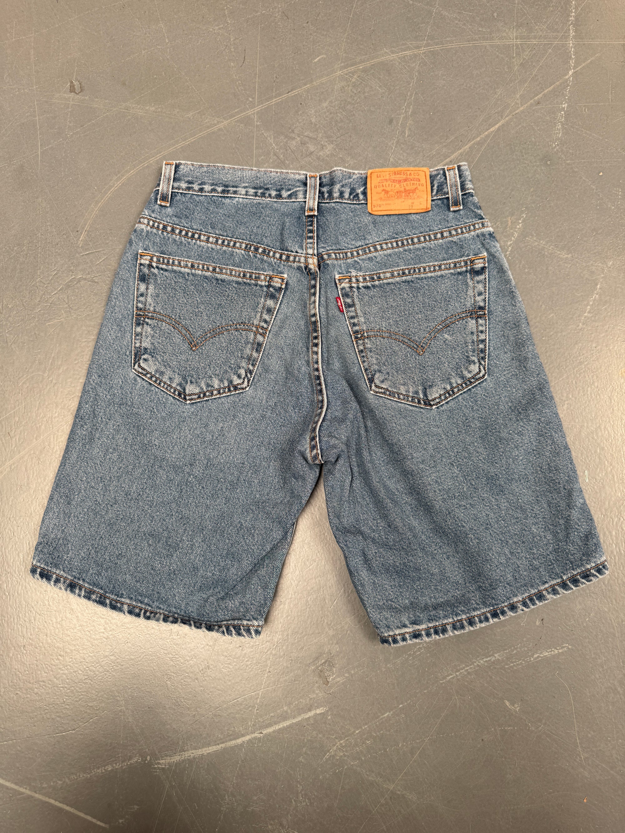 Vintage Ladies Levis Cut Off Denim Shorts - 90s Made - W 27 - SH096