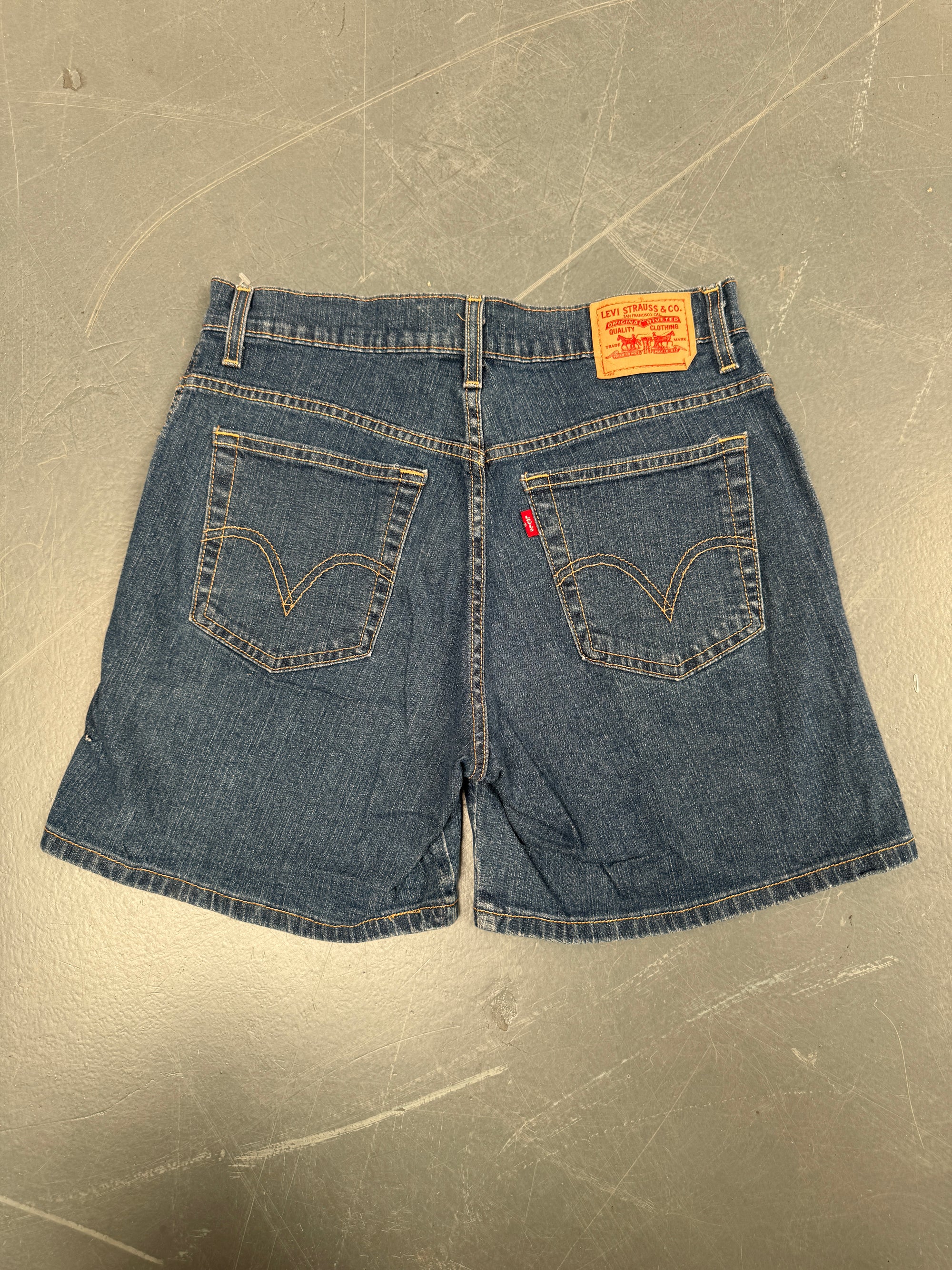 Vintage Ladies Levis Cut Off Denim Shorts - 90s Made - W 30 - SH097