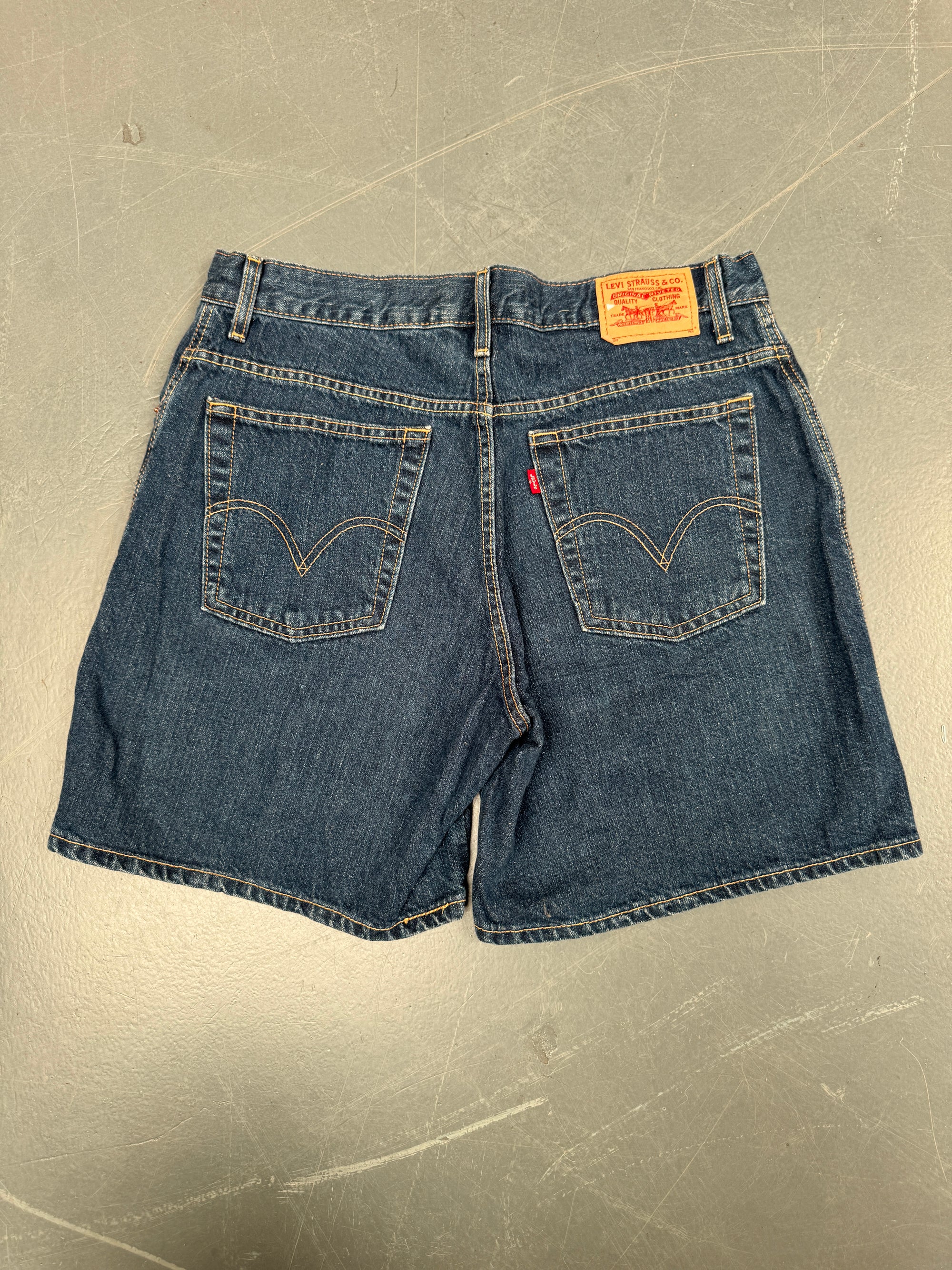 Vintage Ladies Levis Cut Off Denim Shorts - 90s Made - W 32 - SH098