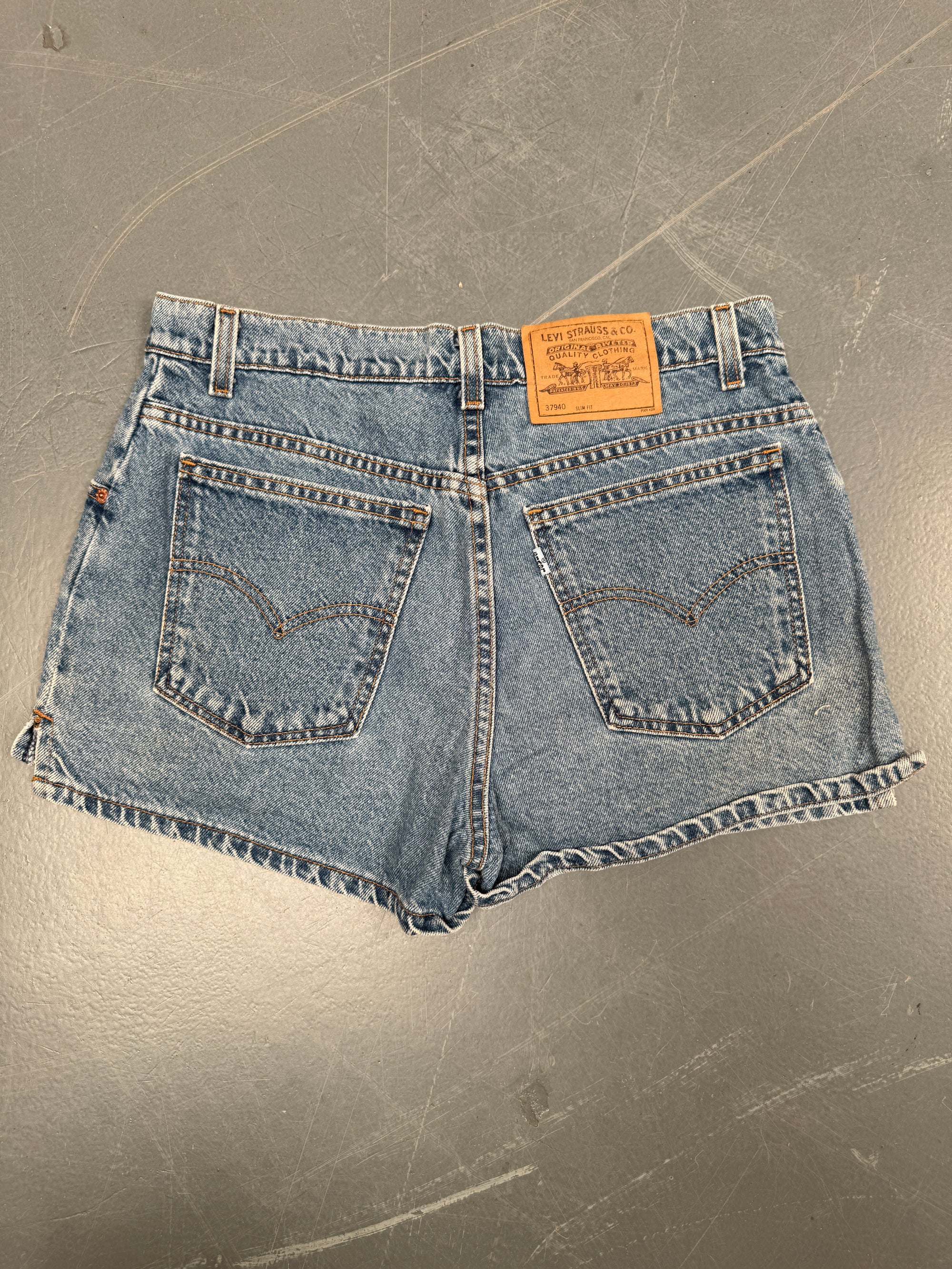 Vintage Ladies Levis Cut Off Denim Shorts - 90s Made - W 30 - SH099