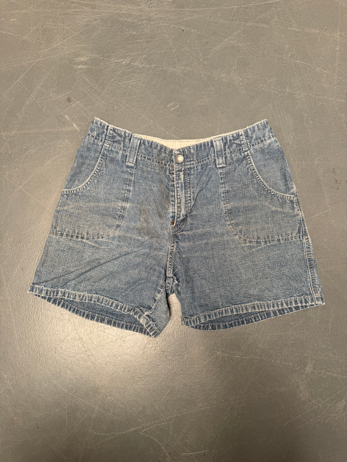 Vintage Levis Cut Off Denim Shorts - 90s Made - W 30 - SH1003