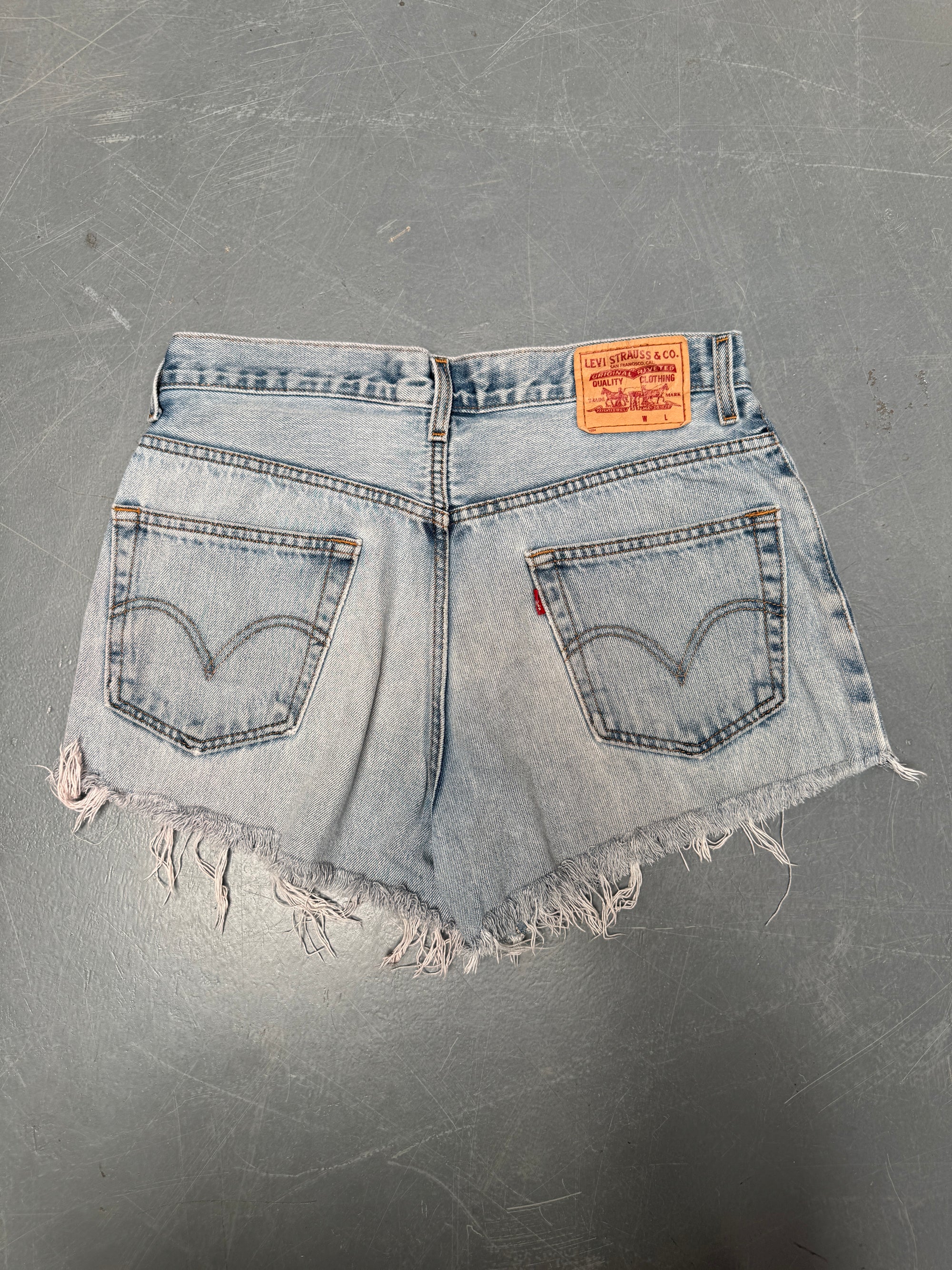 Vintage Levis Cut Off Denim Shorts - 90s Made - W 32 - SH1006