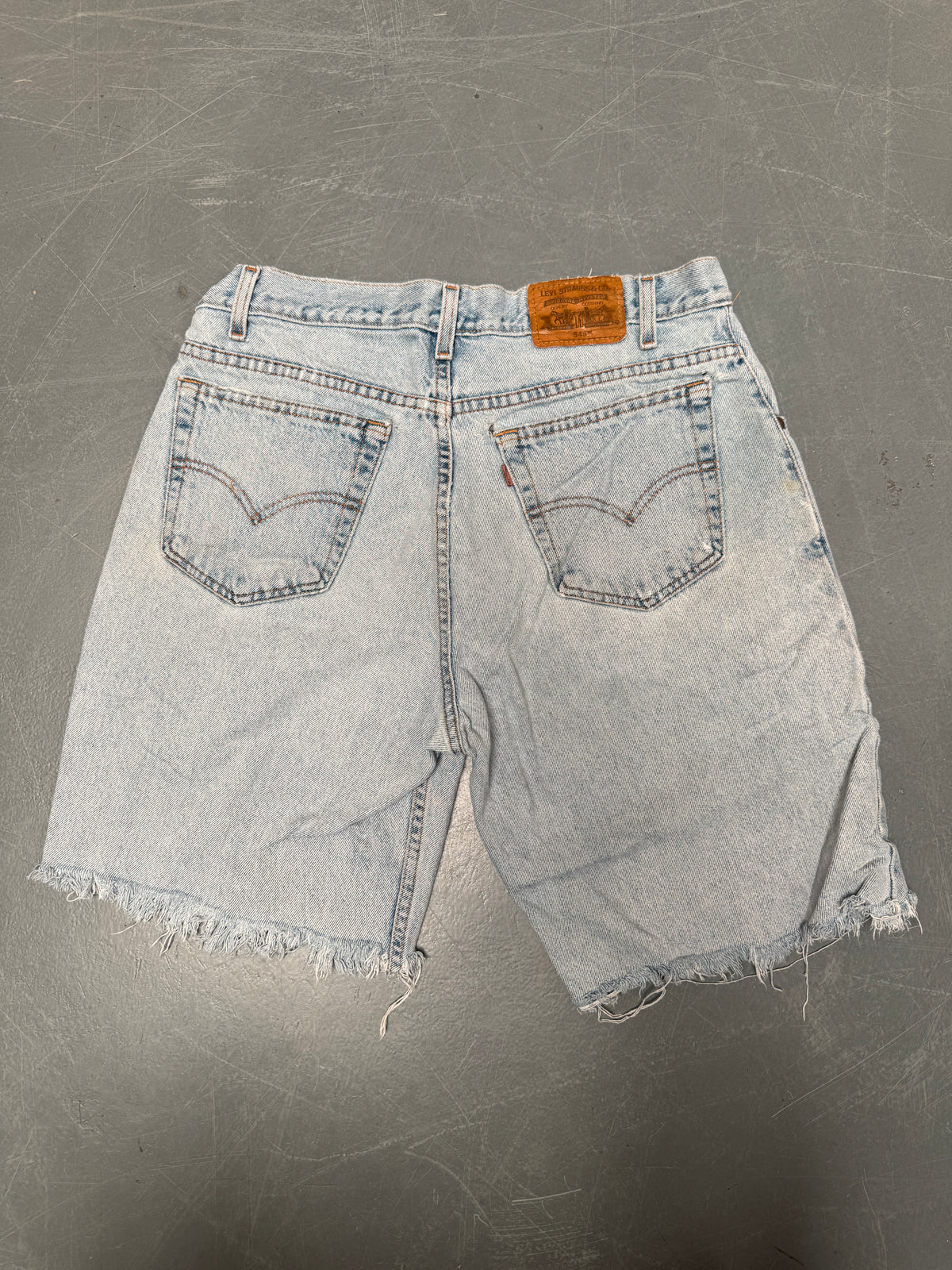 Vintage Levis Cut Off Denim Shorts - 90s Made - W 32 - SH1009