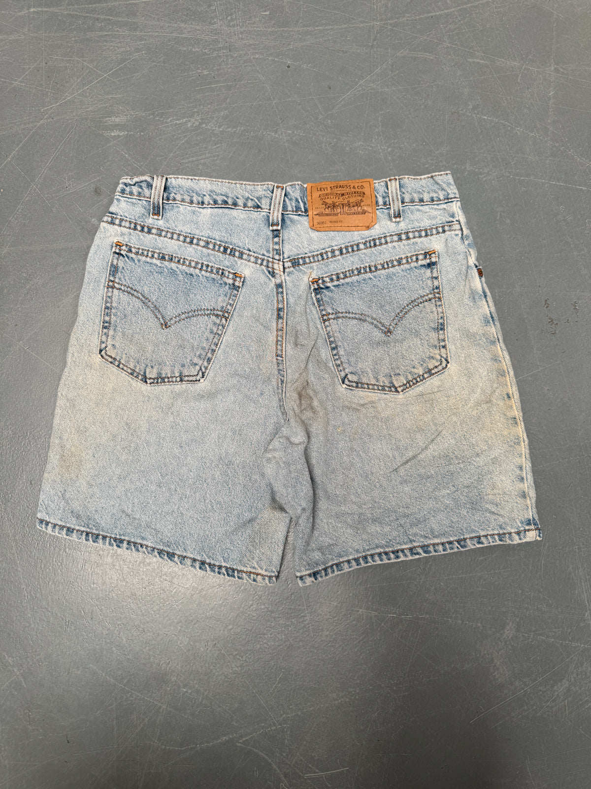 Vintage Levis Cut Off Denim Shorts - 90s Made - W 31 - SH1010
