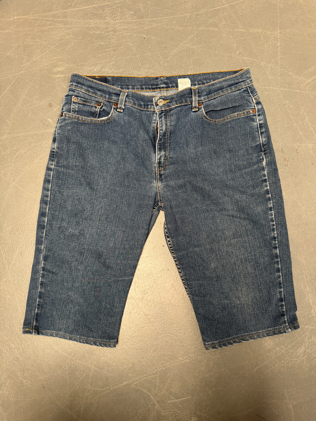 Vintage Levis Cut Off Denim Shorts - 90s Made - W 34 - SH1011