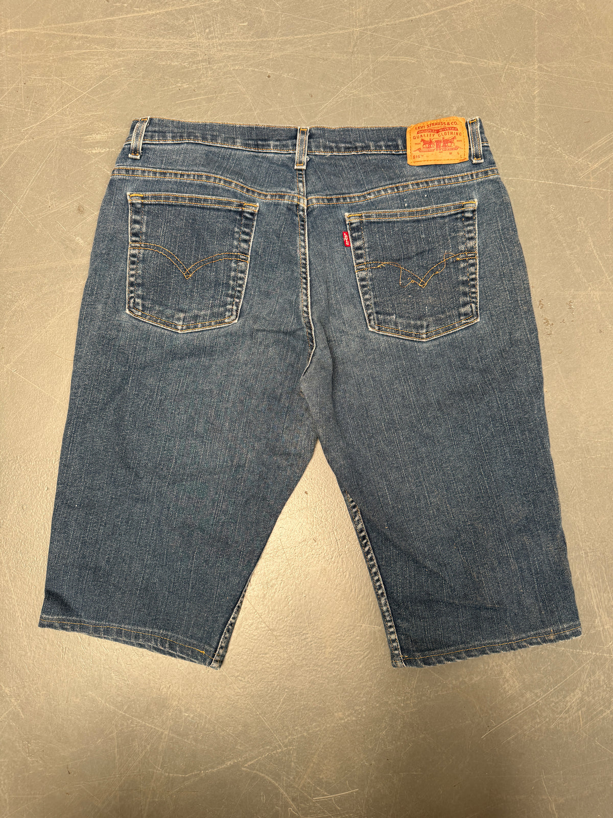 Vintage Levis Cut Off Denim Shorts - 90s Made - W 34 - SH1011