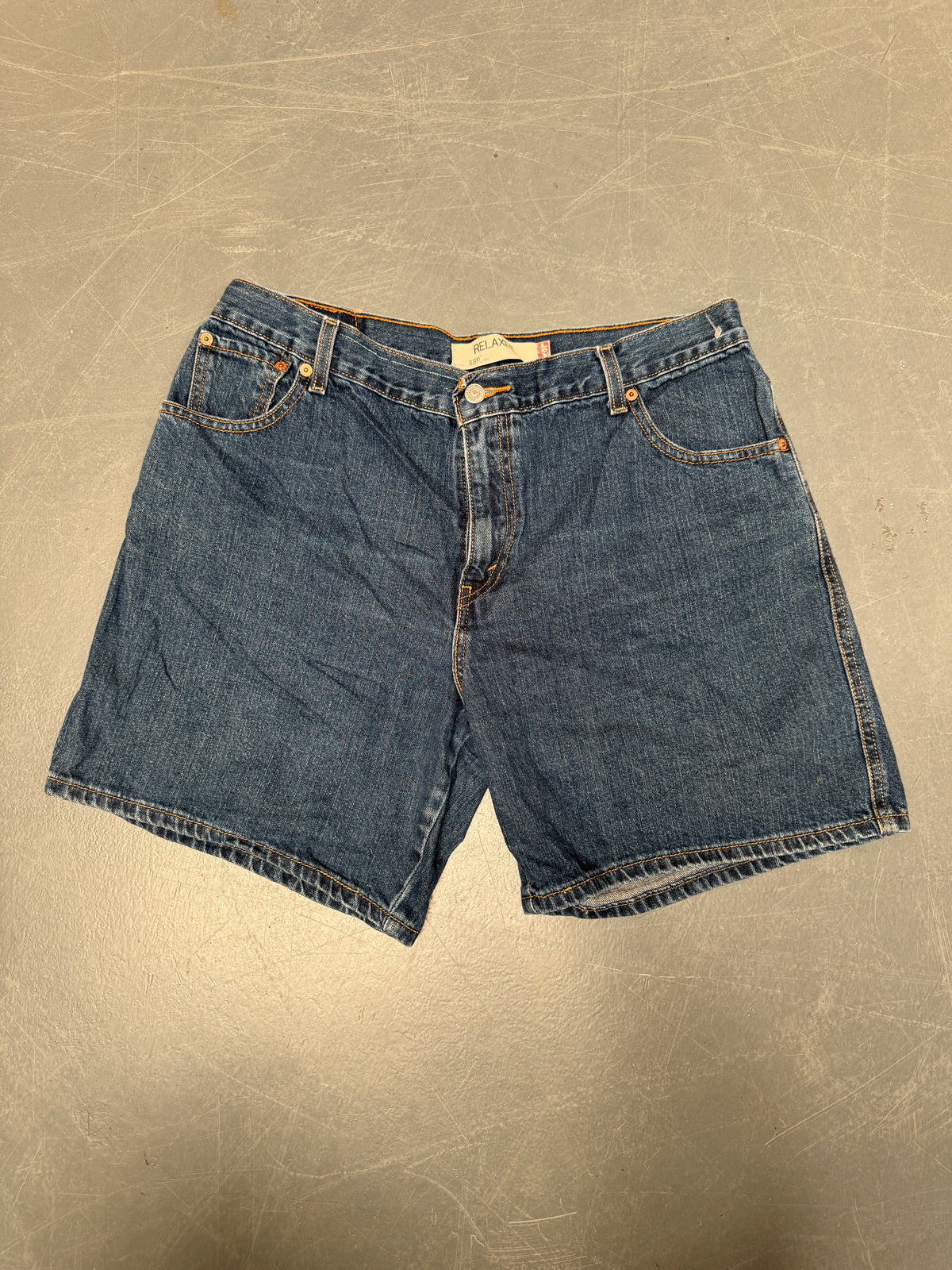 Vintage Levis Cut Off Denim Shorts - 90s Made - W 33 - SH1017