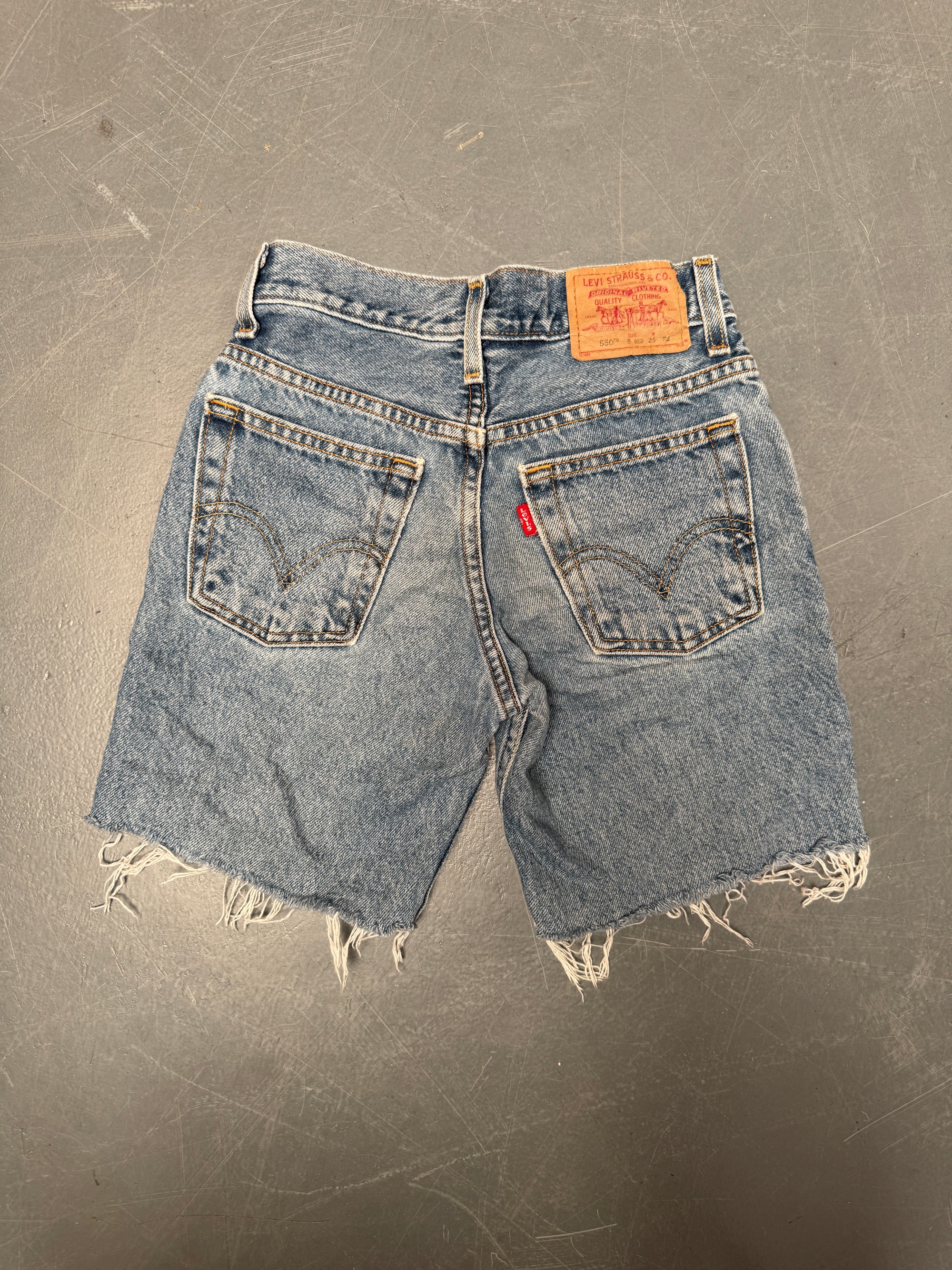 Vintage Levis Cut Off Denim Shorts - 90s Made - W 22 - SH1018