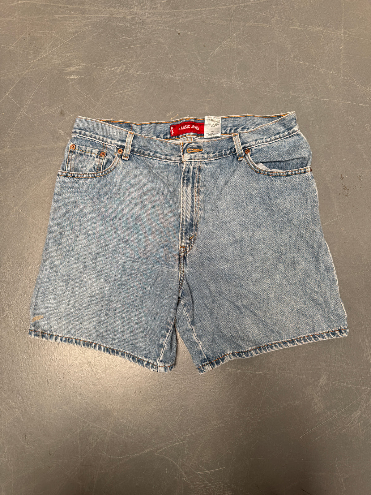 Vintage Levis Cut Off Denim Shorts - 90s Made - W 34 - SH1019