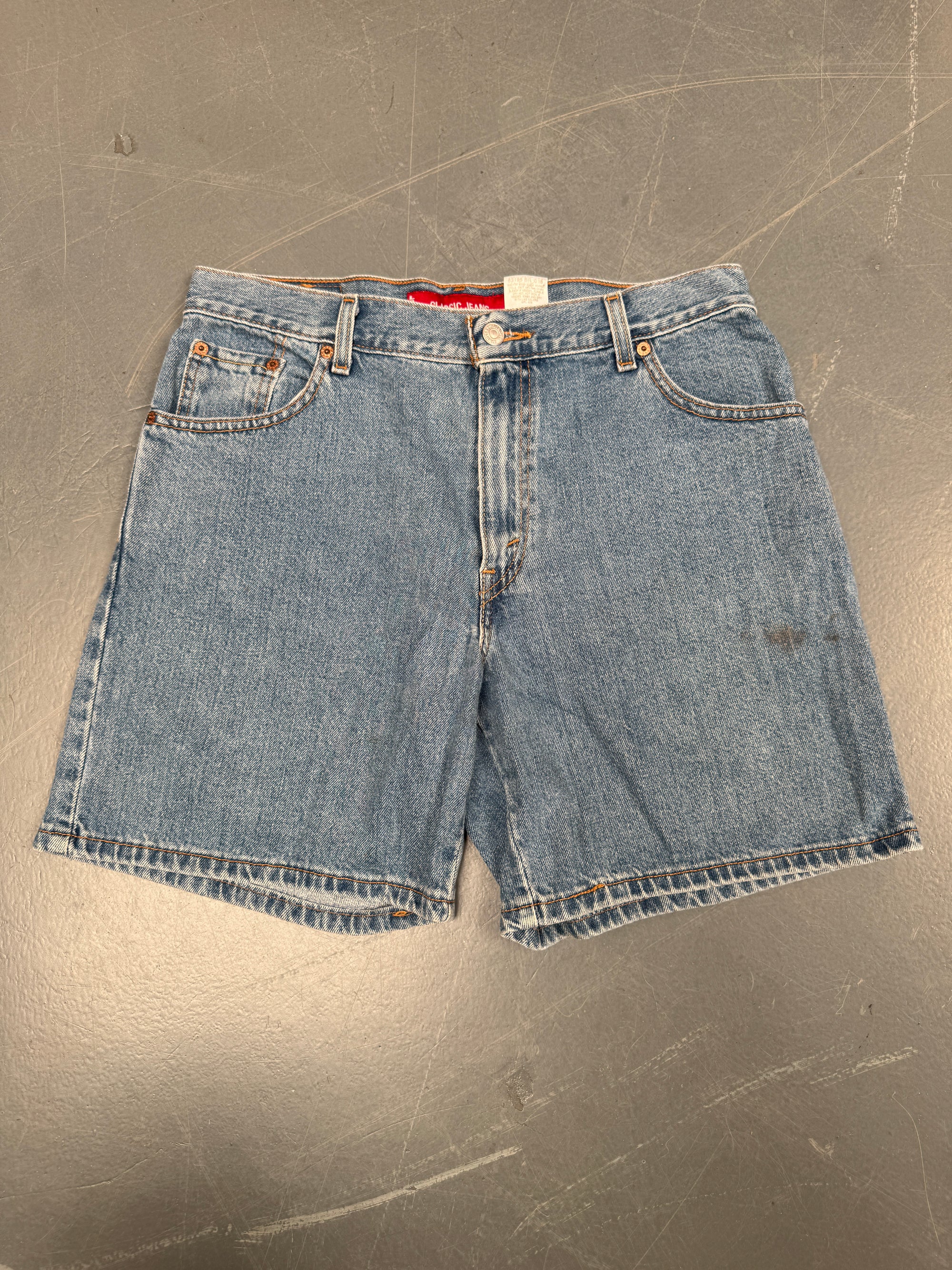 Vintage Ladies Levis Cut Off Denim Shorts - 90s Made - W 32 - SH102