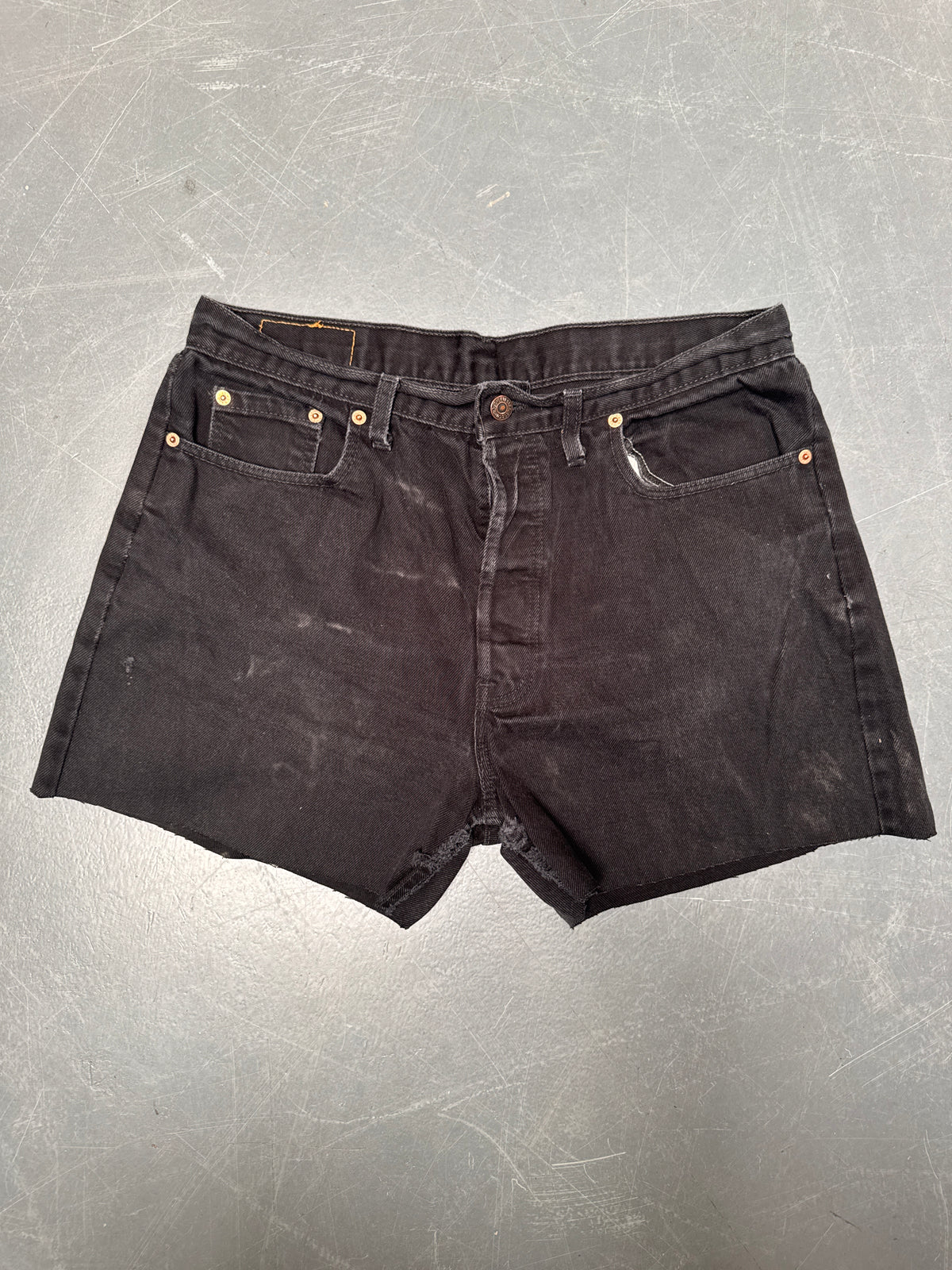 Vintage Levis Cut Off Denim Shorts - 90s Made - W 32 - SH1031
