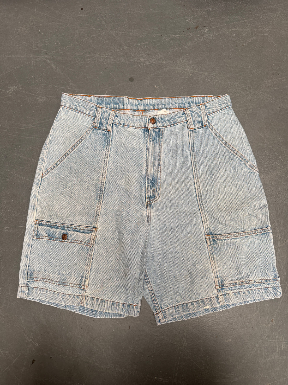 Vintage Levis Cut Off Denim Shorts - 90s Made - W 34 - SH1041