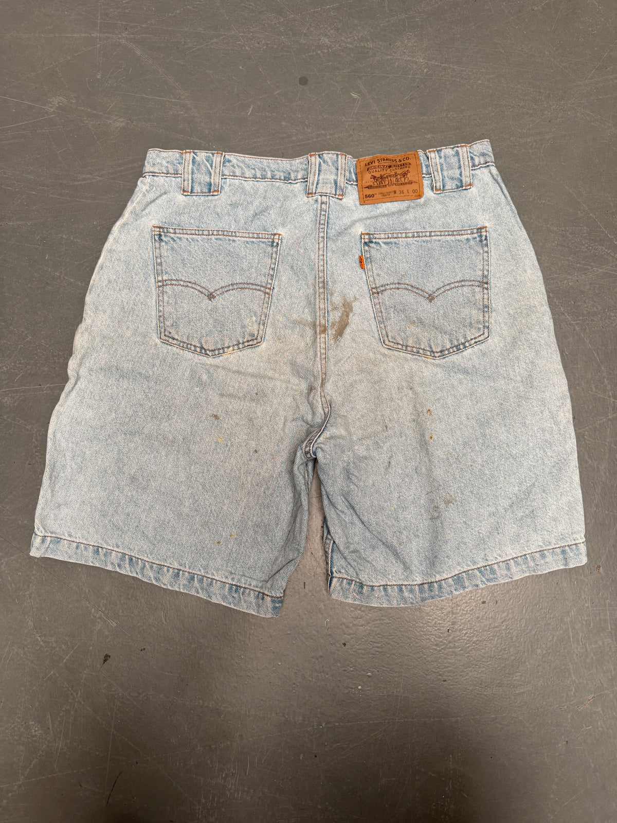 Vintage Levis Cut Off Denim Shorts - 90s Made - W 34 - SH1041