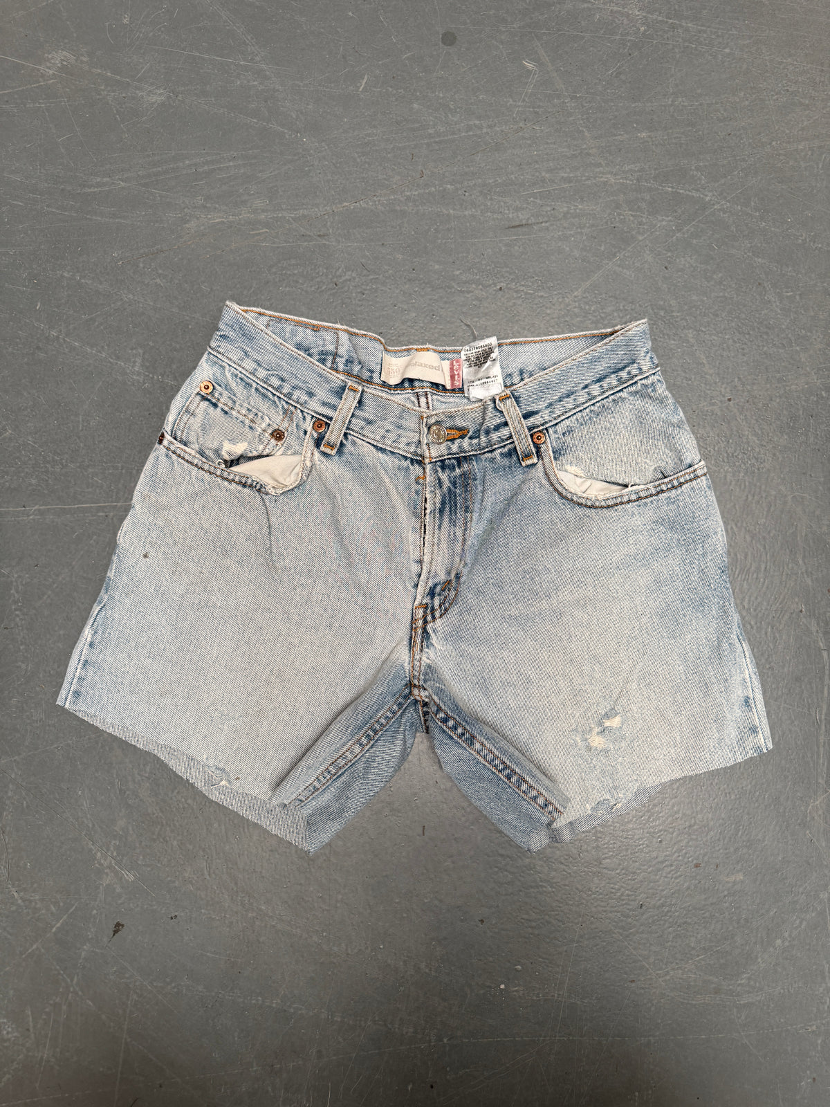 Vintage Levis Cut Off Denim Shorts - 90s Made - W 28 - SH1046