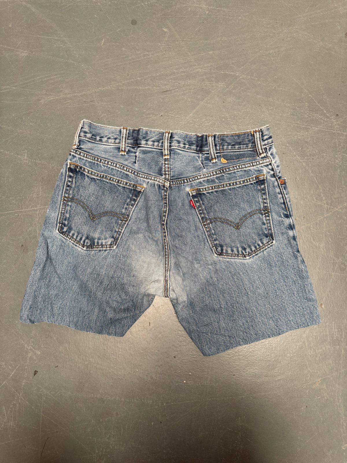 Vintage Levis Cut Off Denim Shorts - 90s Made - W 32 - SH1048