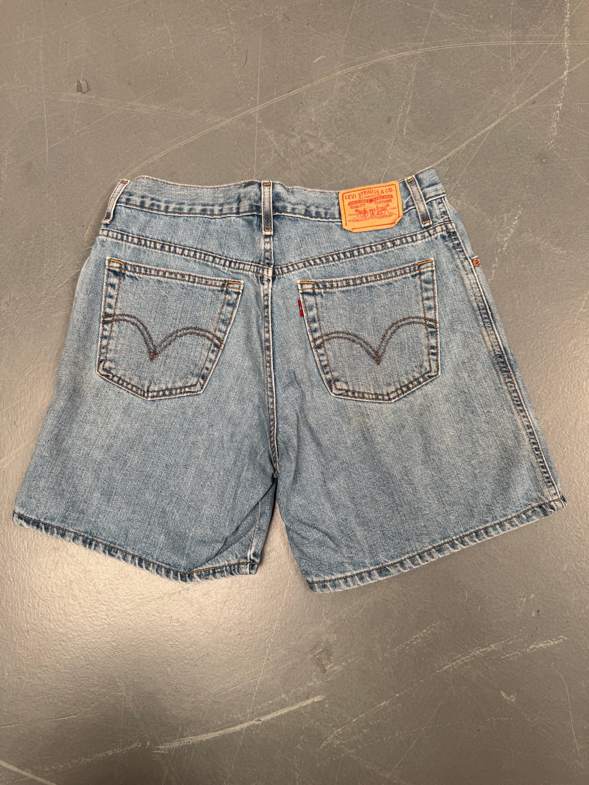 Vintage Ladies Levis Cut Off Denim Shorts - 90s Made - W 32 - SH105