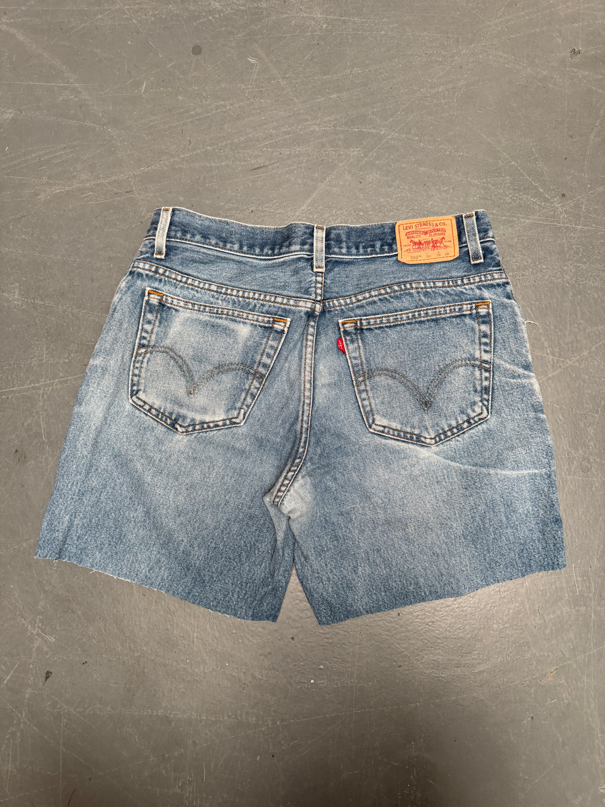 Vintage Levis Cut Off Denim Shorts - 90s Made - W 32 - SH1051