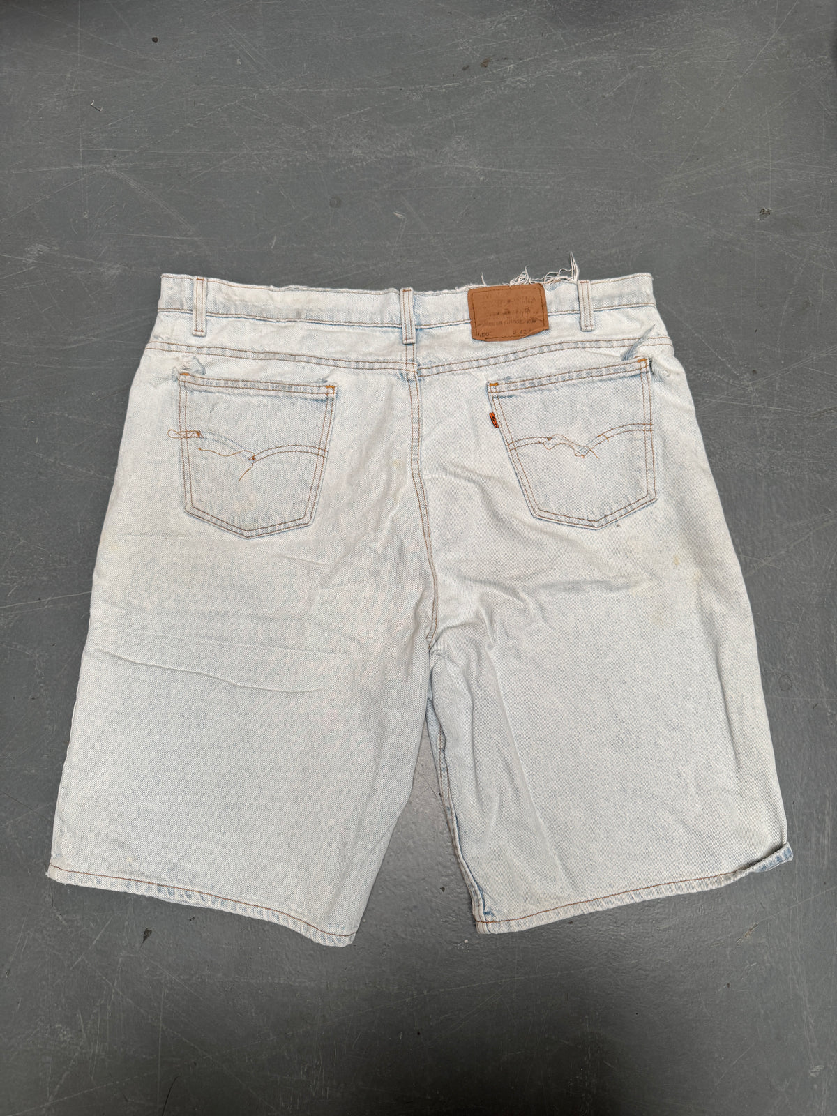 Vintage Levis Cut Off Denim Shorts - 90s Made - W 40 - SH1059