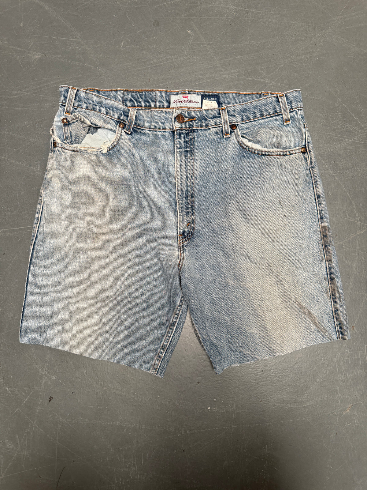 Vintage Levis Cut Off Denim Shorts - 90s Made - W 36 - SH1061
