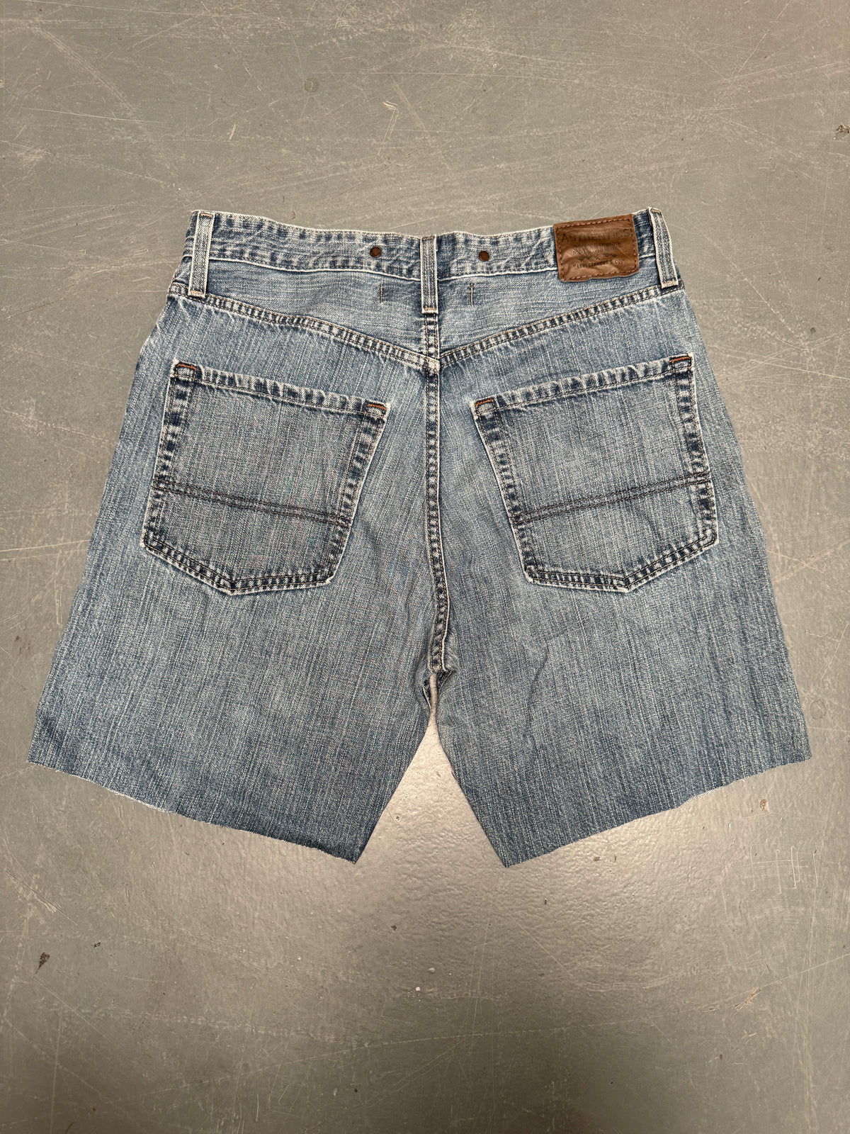 Vintage Levis Cut Off Denim Shorts - 90s Made - W 30 - SH1064