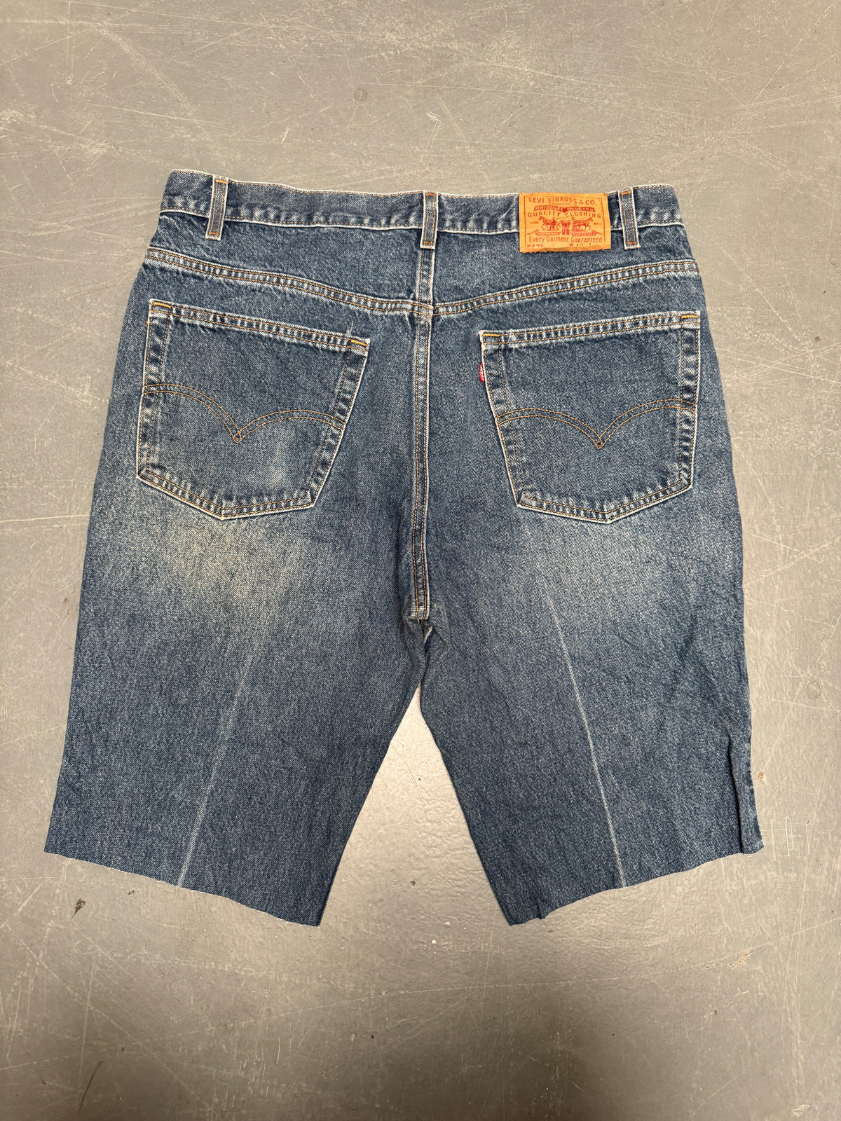 Vintage Levis Cut Off Denim Shorts - 90s Made - W 36 - SH1071