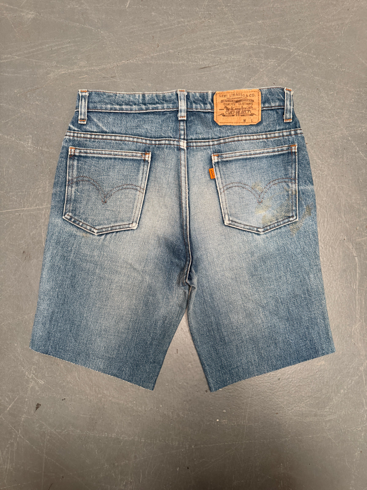 Vintage Levis Cut Off Denim Shorts - 90s Made - W 28 - SH1072